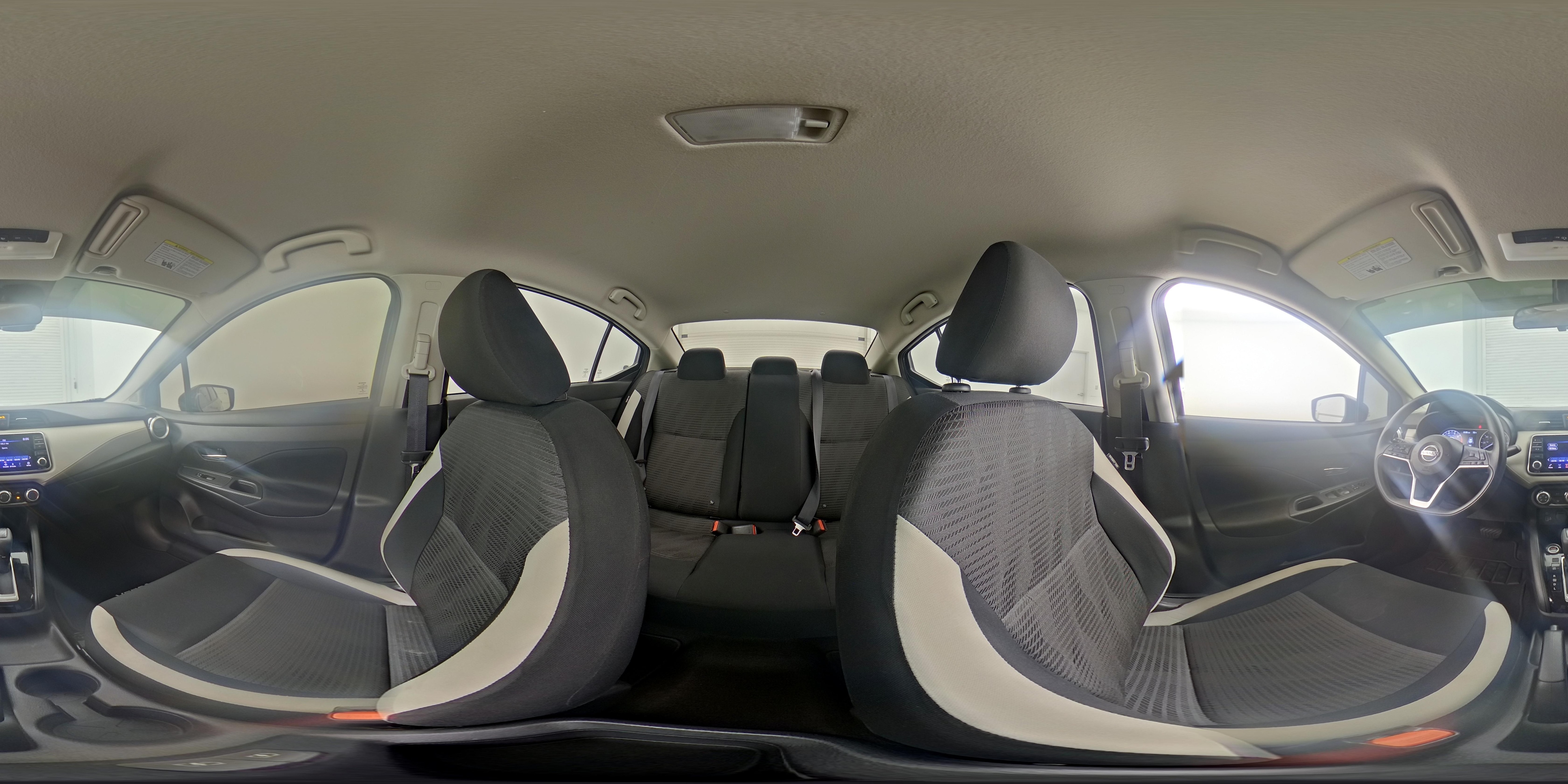 2022 Nissan Versa Sedan SV - Photo 24