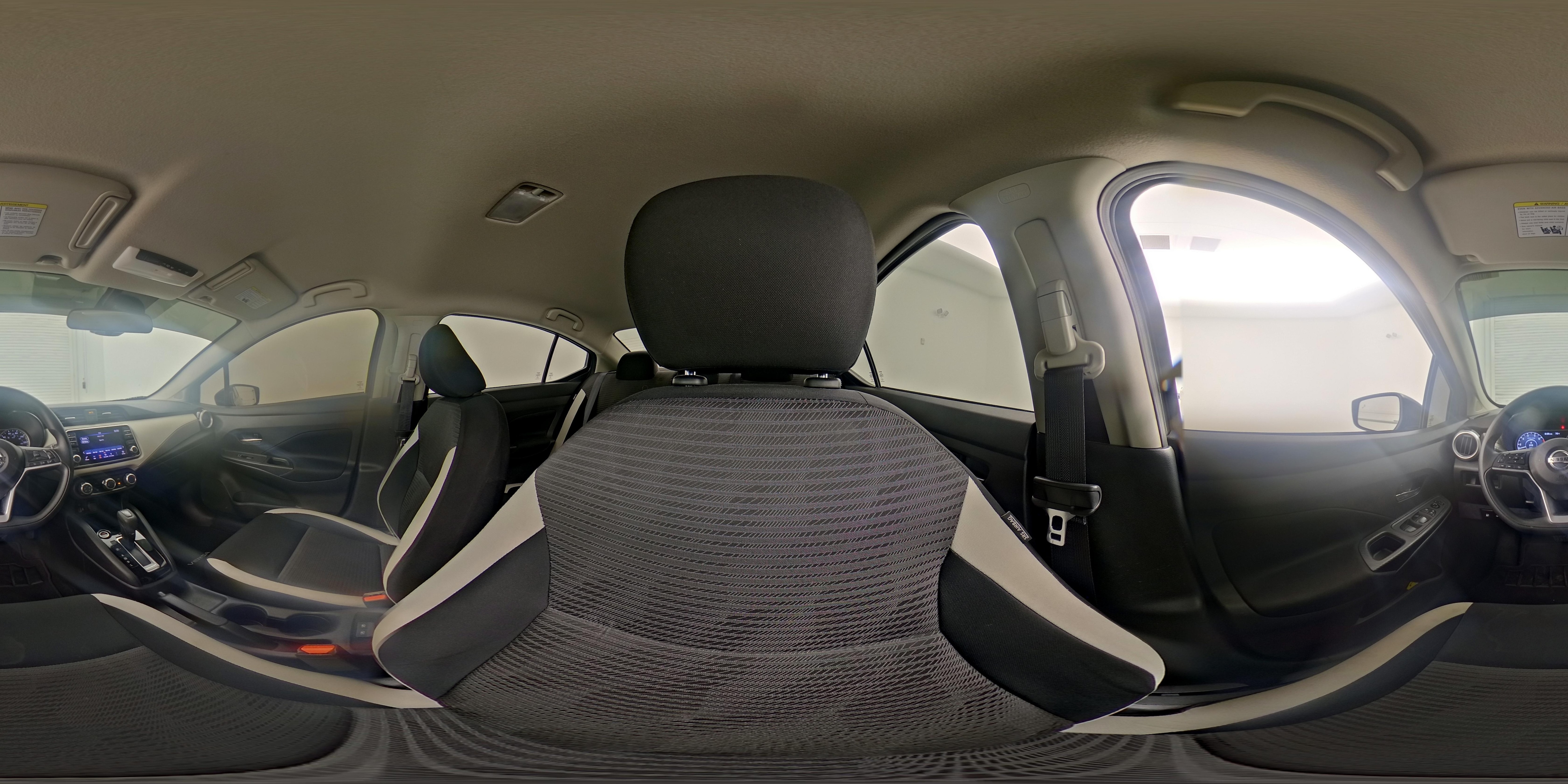 2022 Nissan Versa Sedan SV - Photo 26