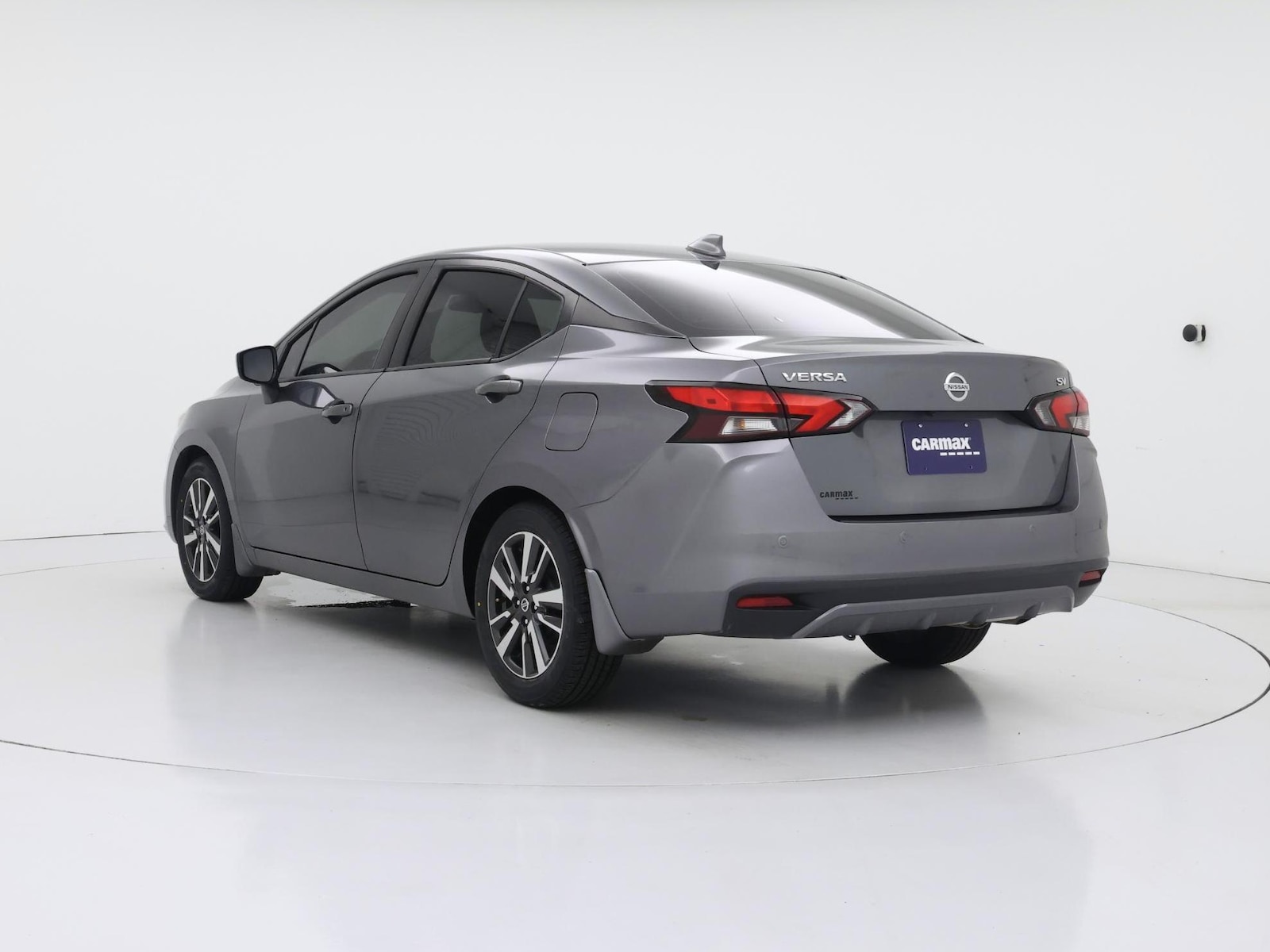 2022 Nissan Versa Sedan SV - Photo 3