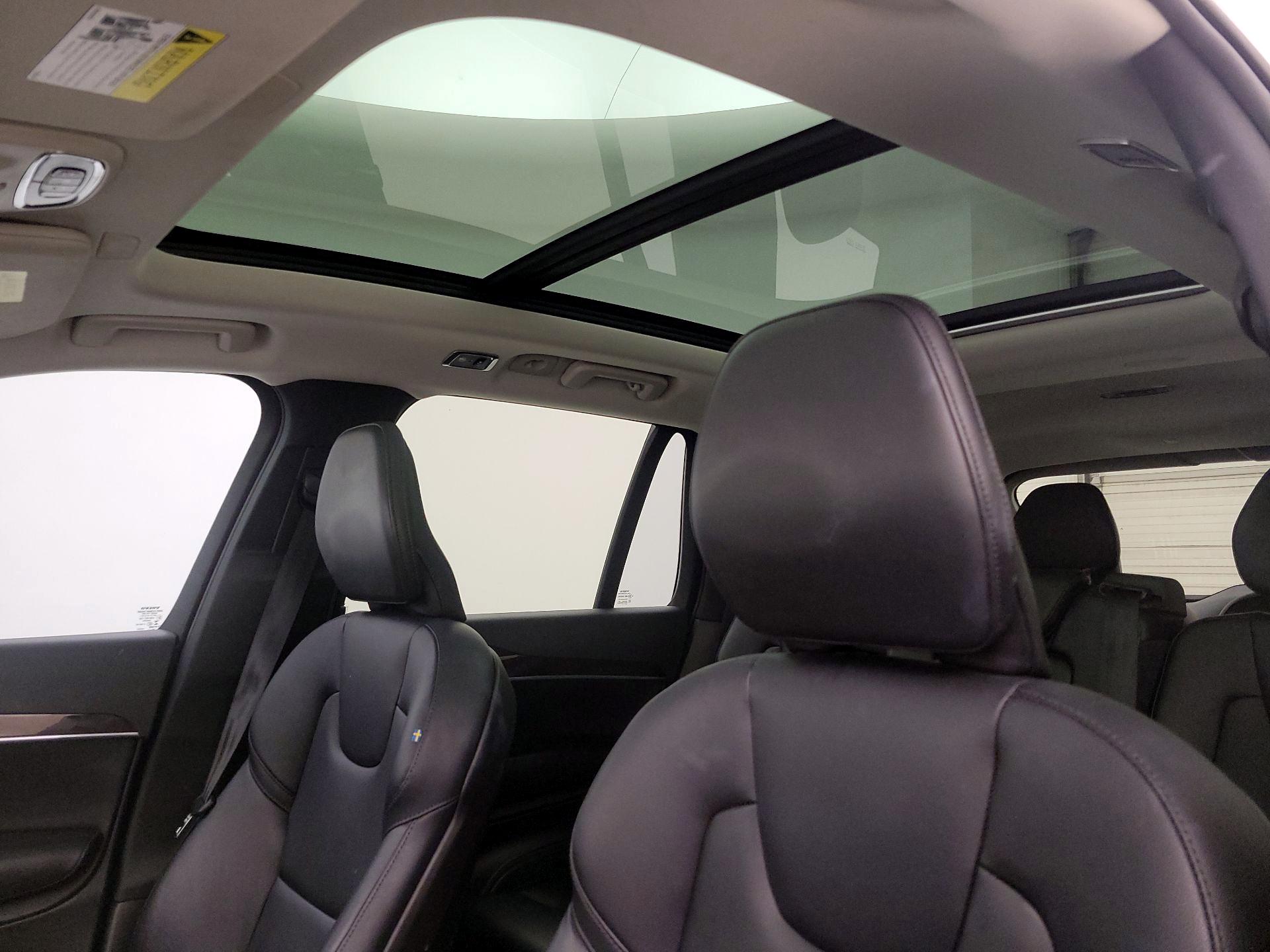 Thumbnail: 2019 Volvo XC90 - 19