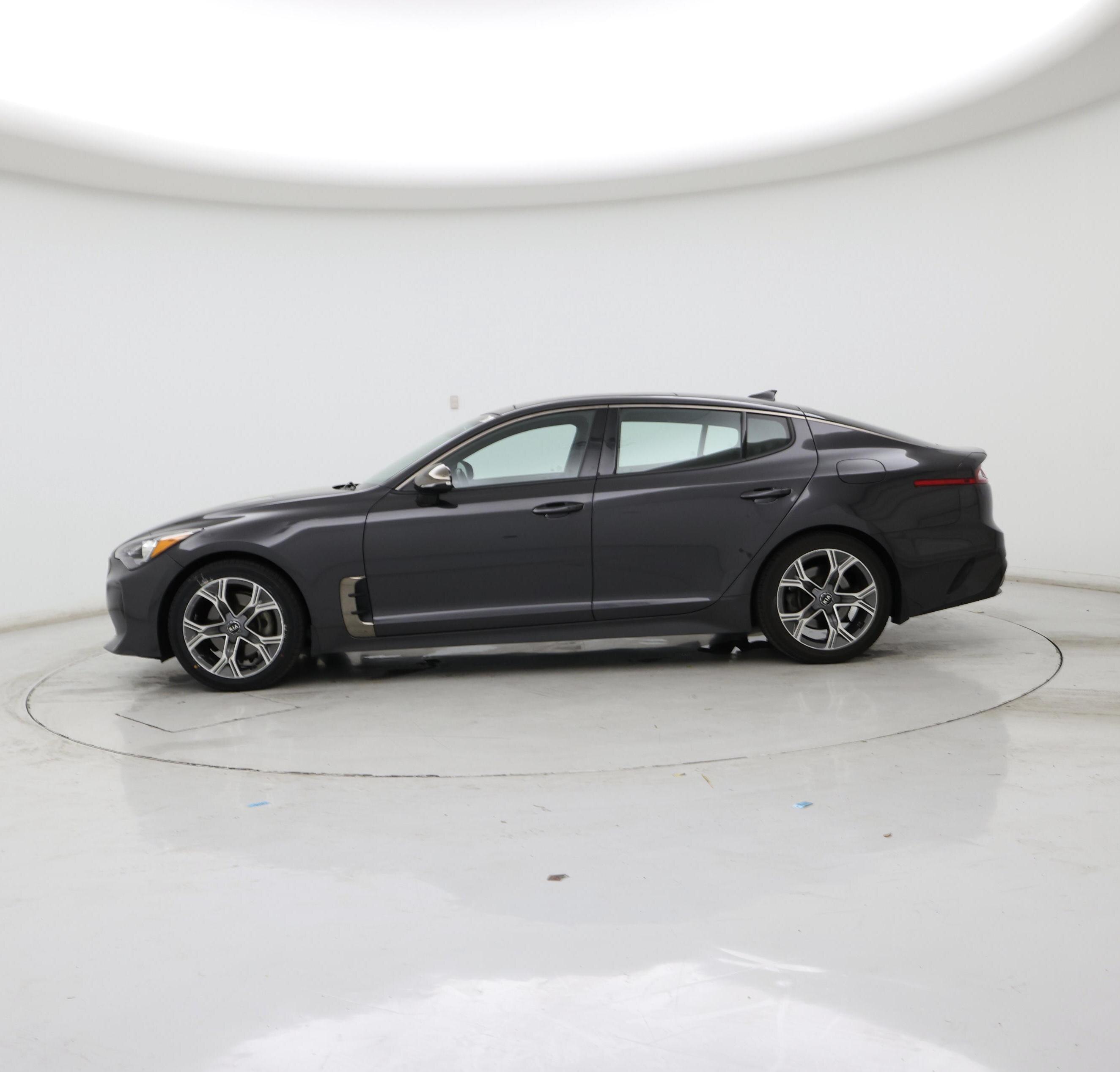 Thumbnail: 2021 Kia Stinger - 3