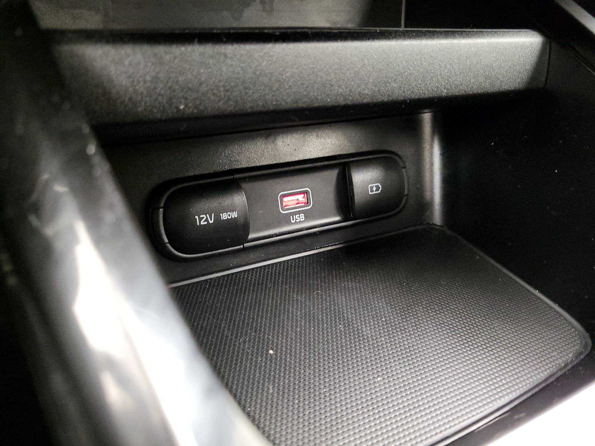 Thumbnail: 2023 Kia Forte - 18