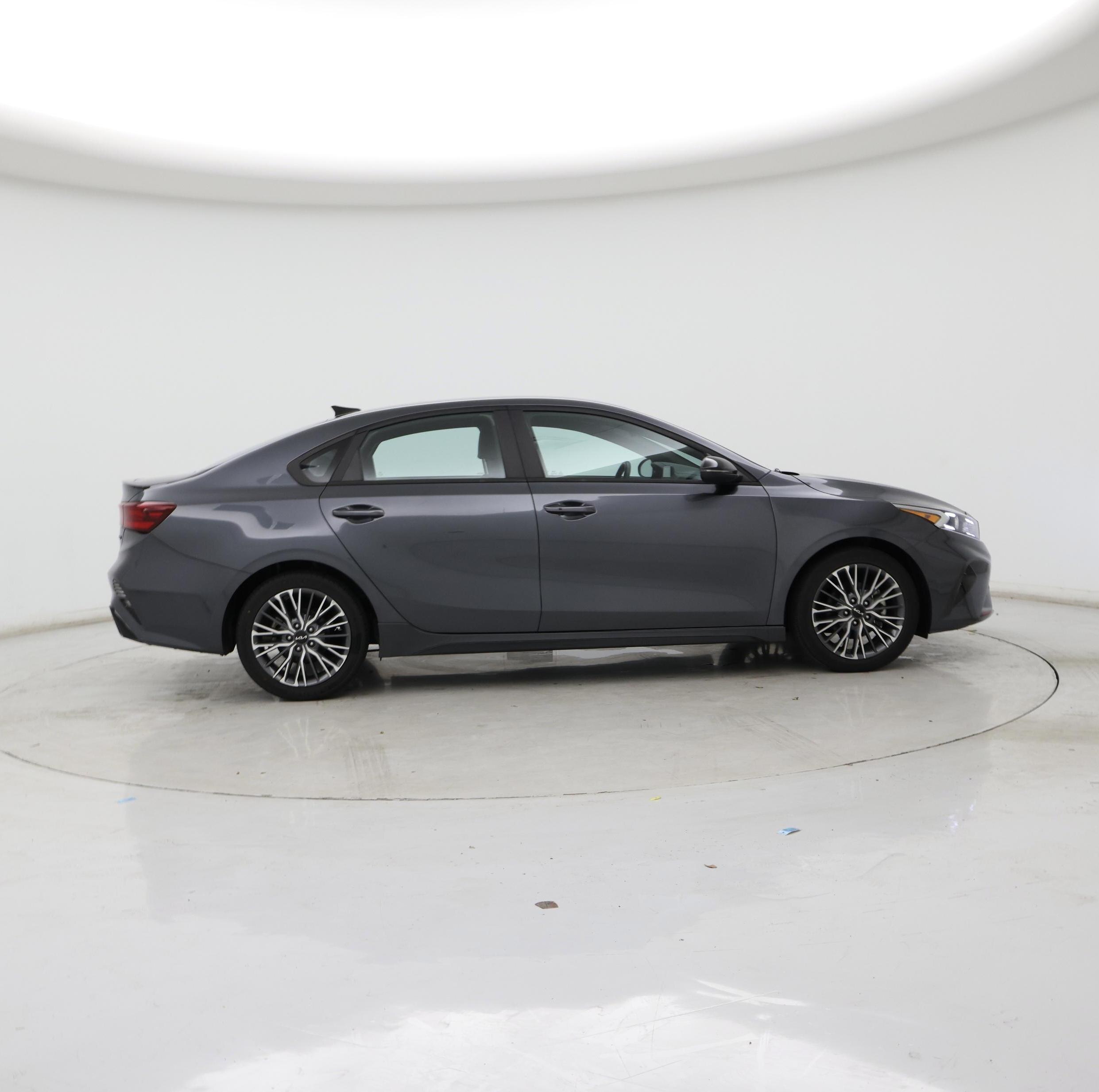 Thumbnail: 2023 Kia Forte - 7