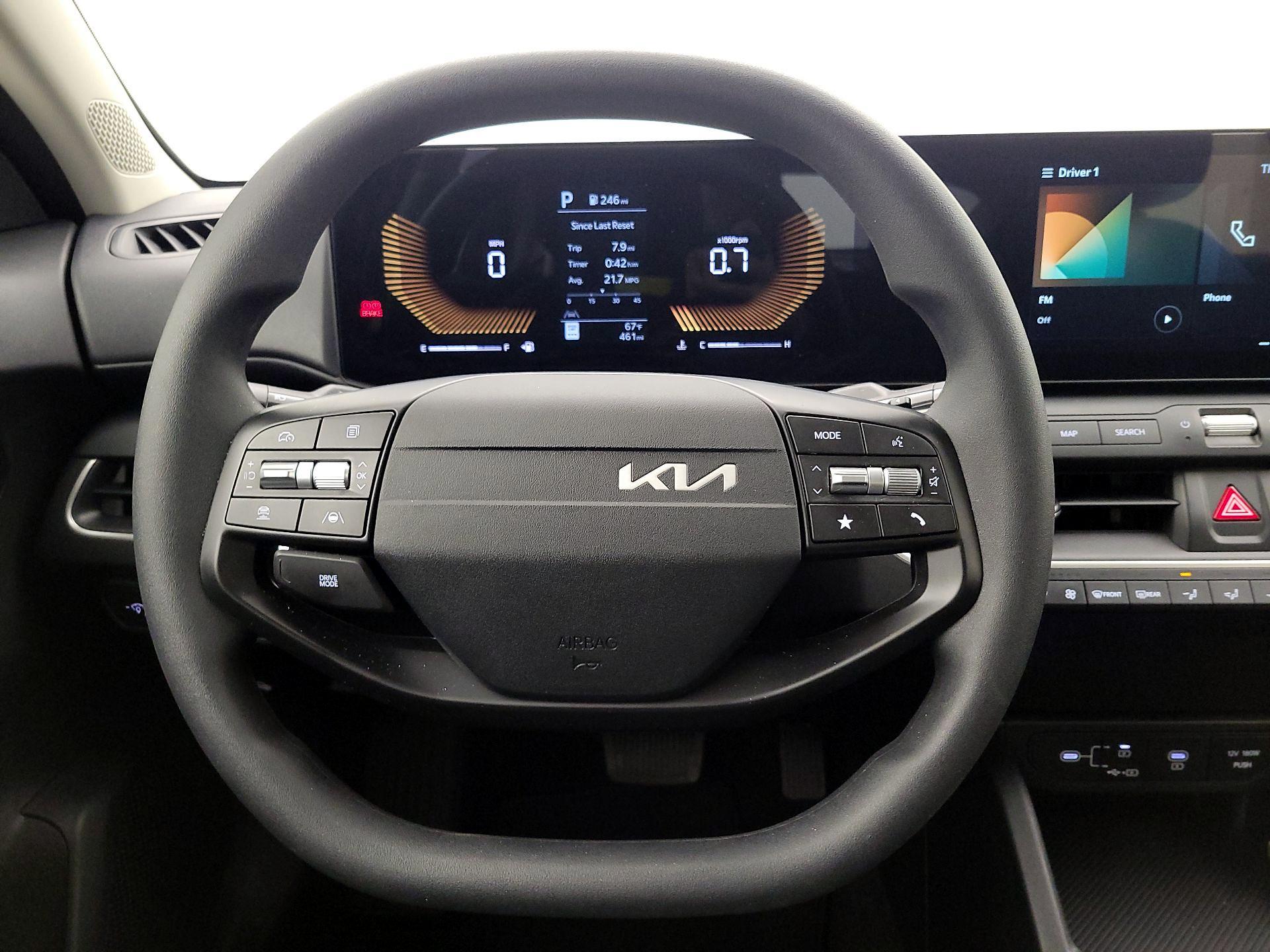Thumbnail: 2025 Kia K4 - 10