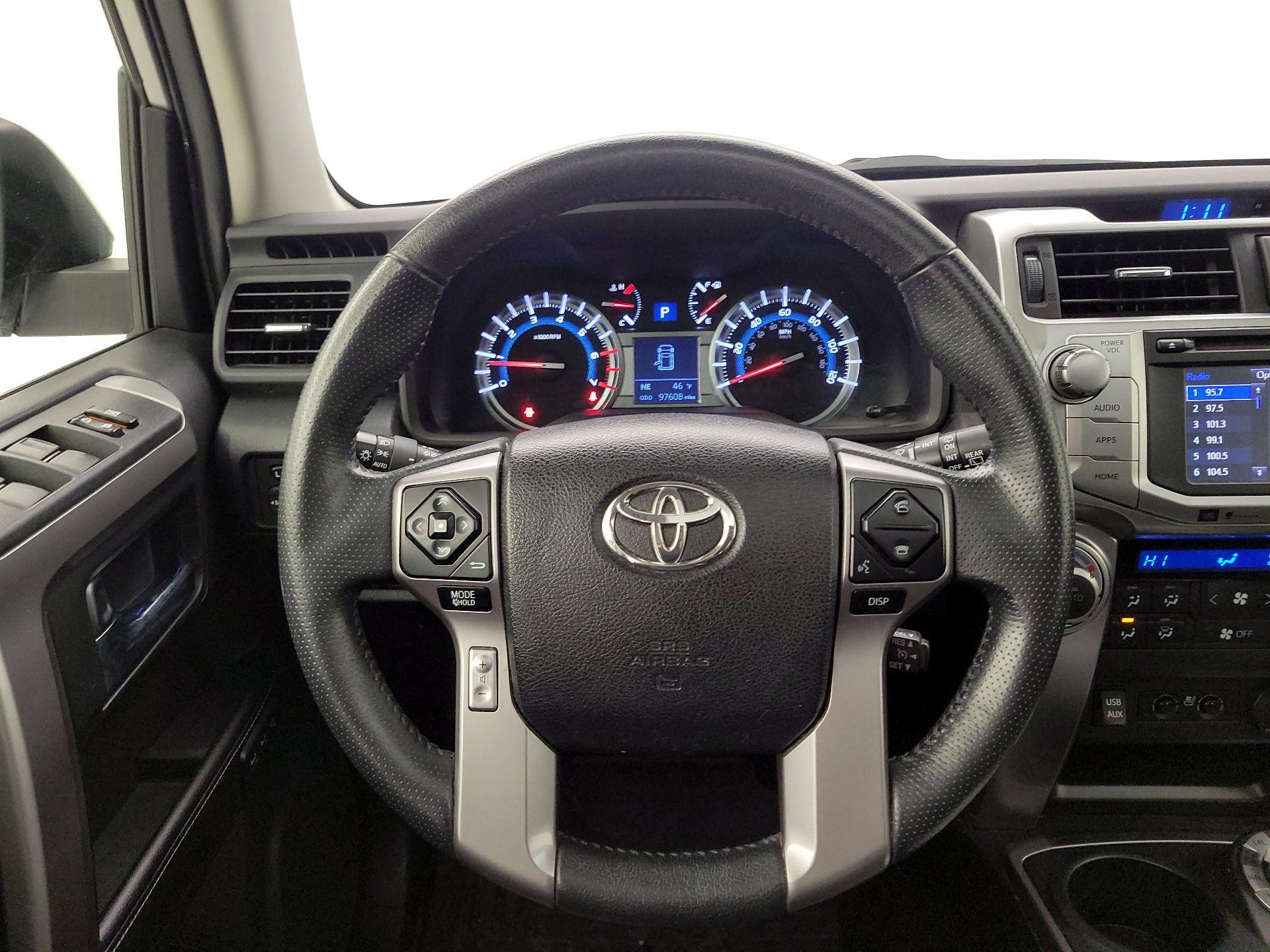 Thumbnail: 2016 Toyota 4Runner - 10