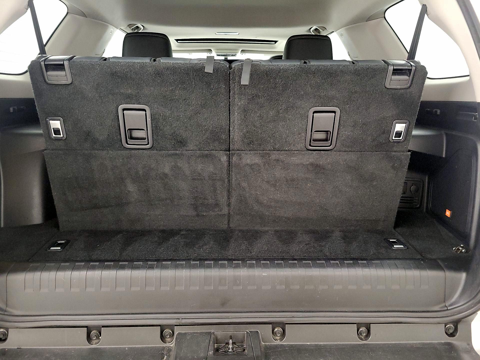 Thumbnail: 2016 Toyota 4Runner - 20