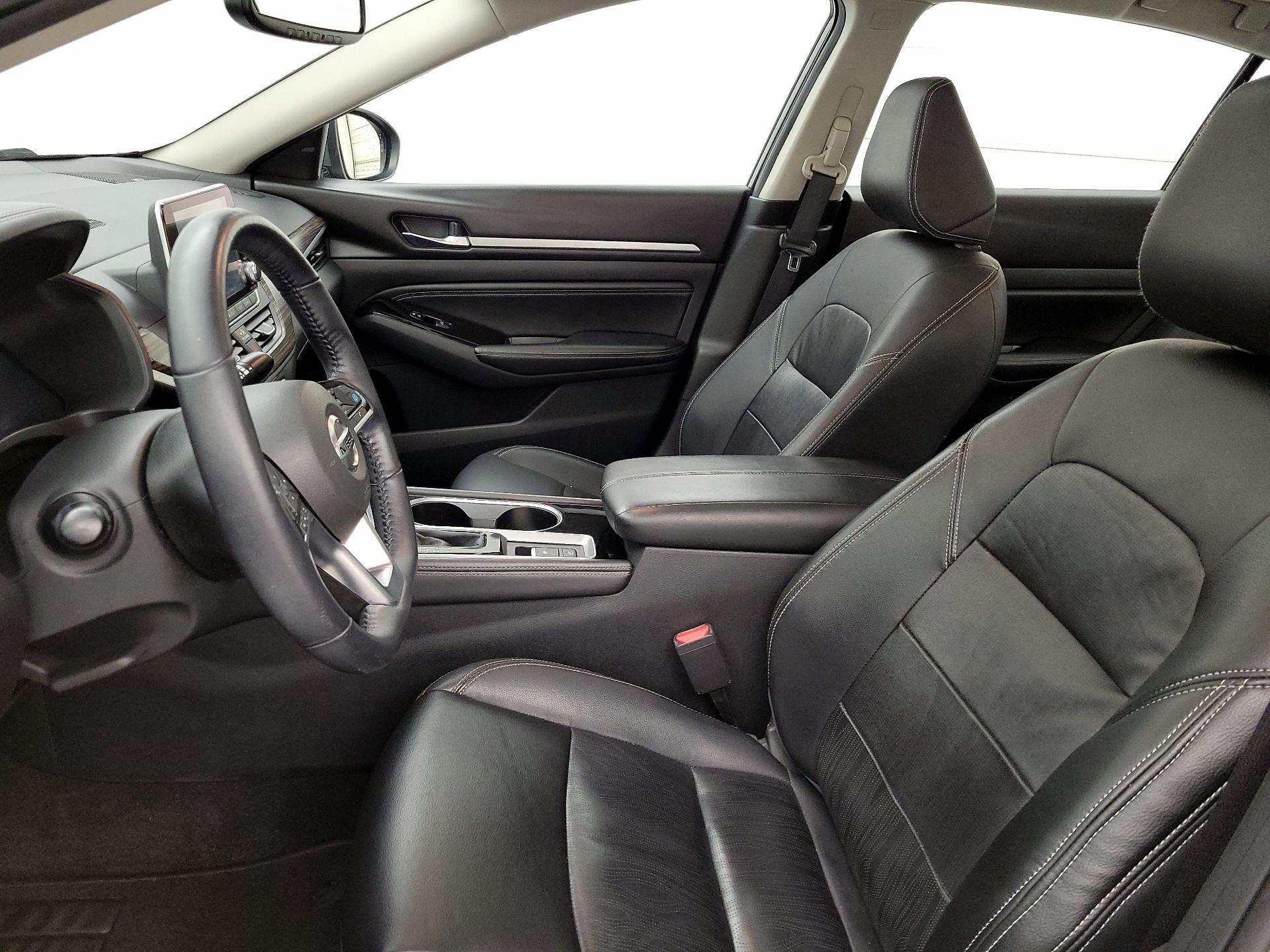 Thumbnail: 2020 Nissan Altima - 11