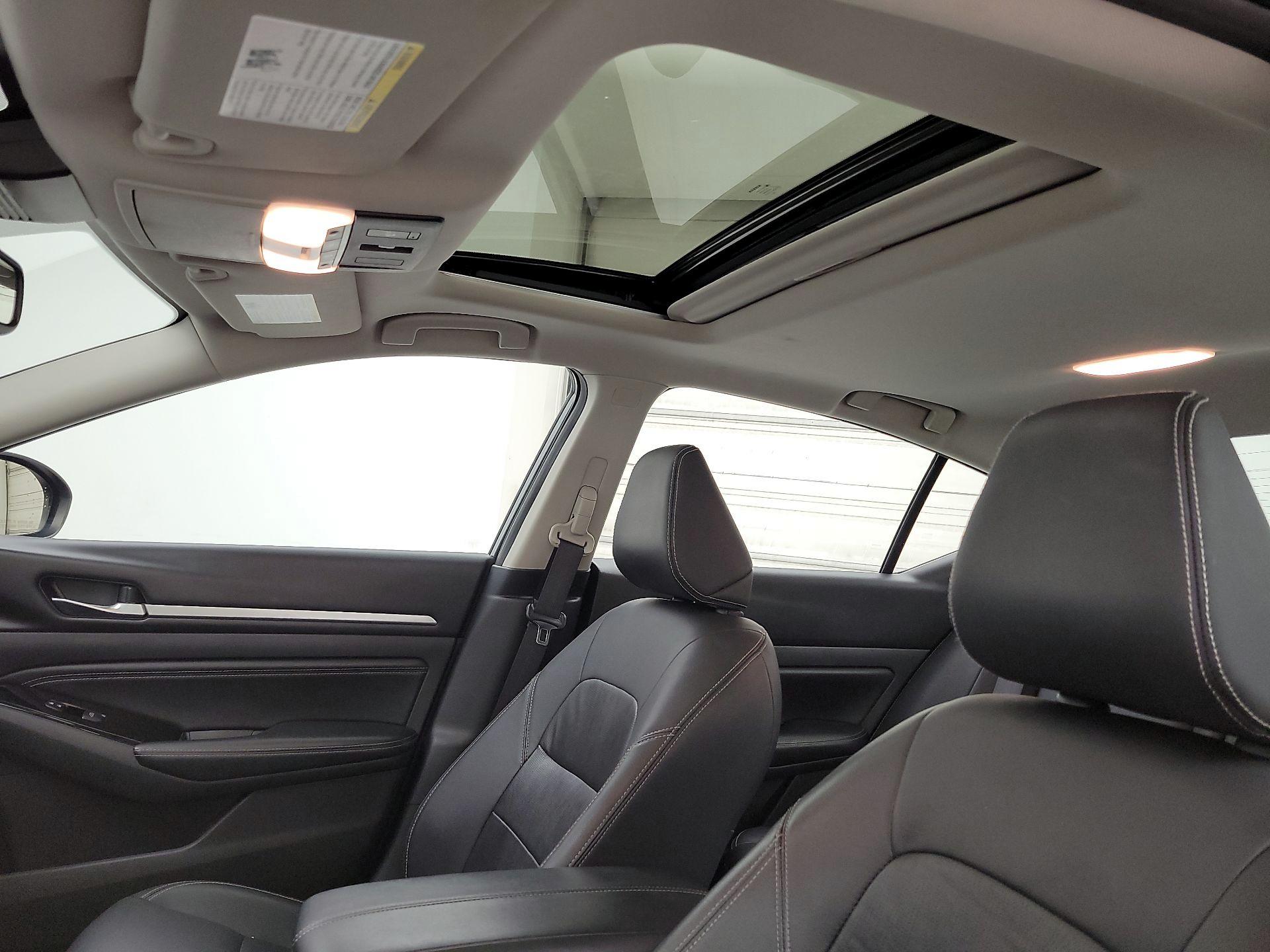 Thumbnail: 2020 Nissan Altima - 19