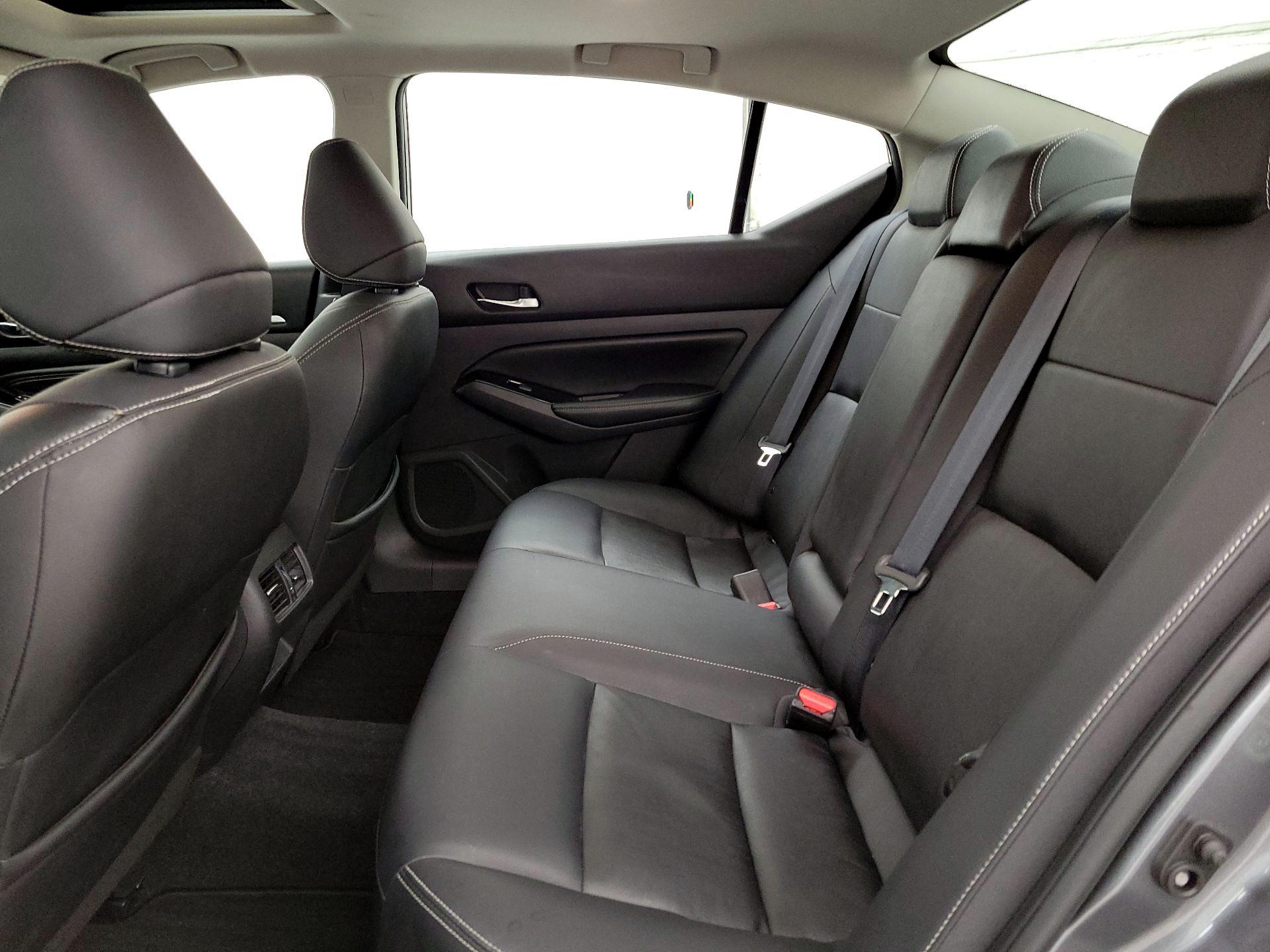 Thumbnail: 2020 Nissan Altima - 20