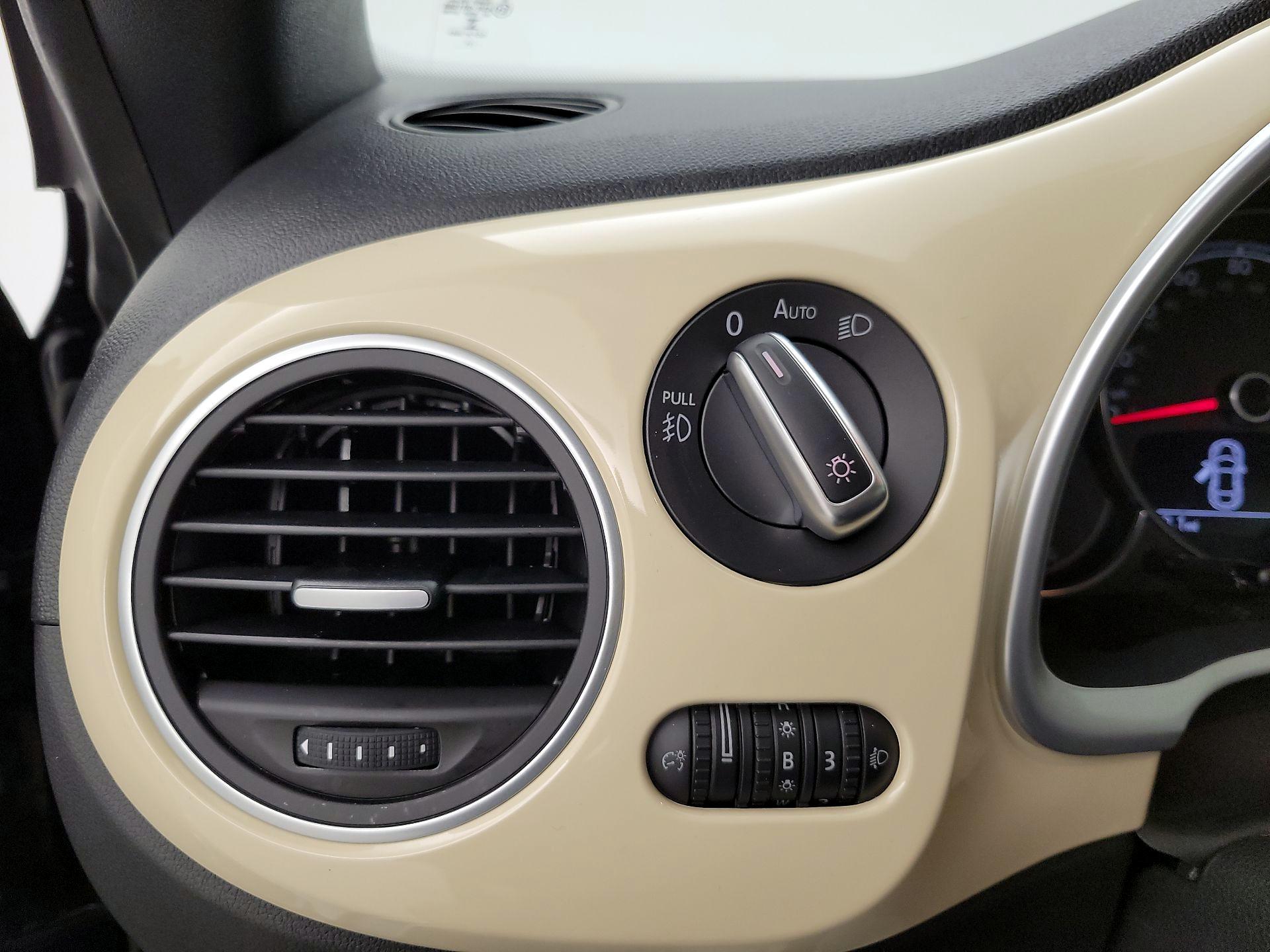 Thumbnail: 2019 Volkswagen Beetle - 13