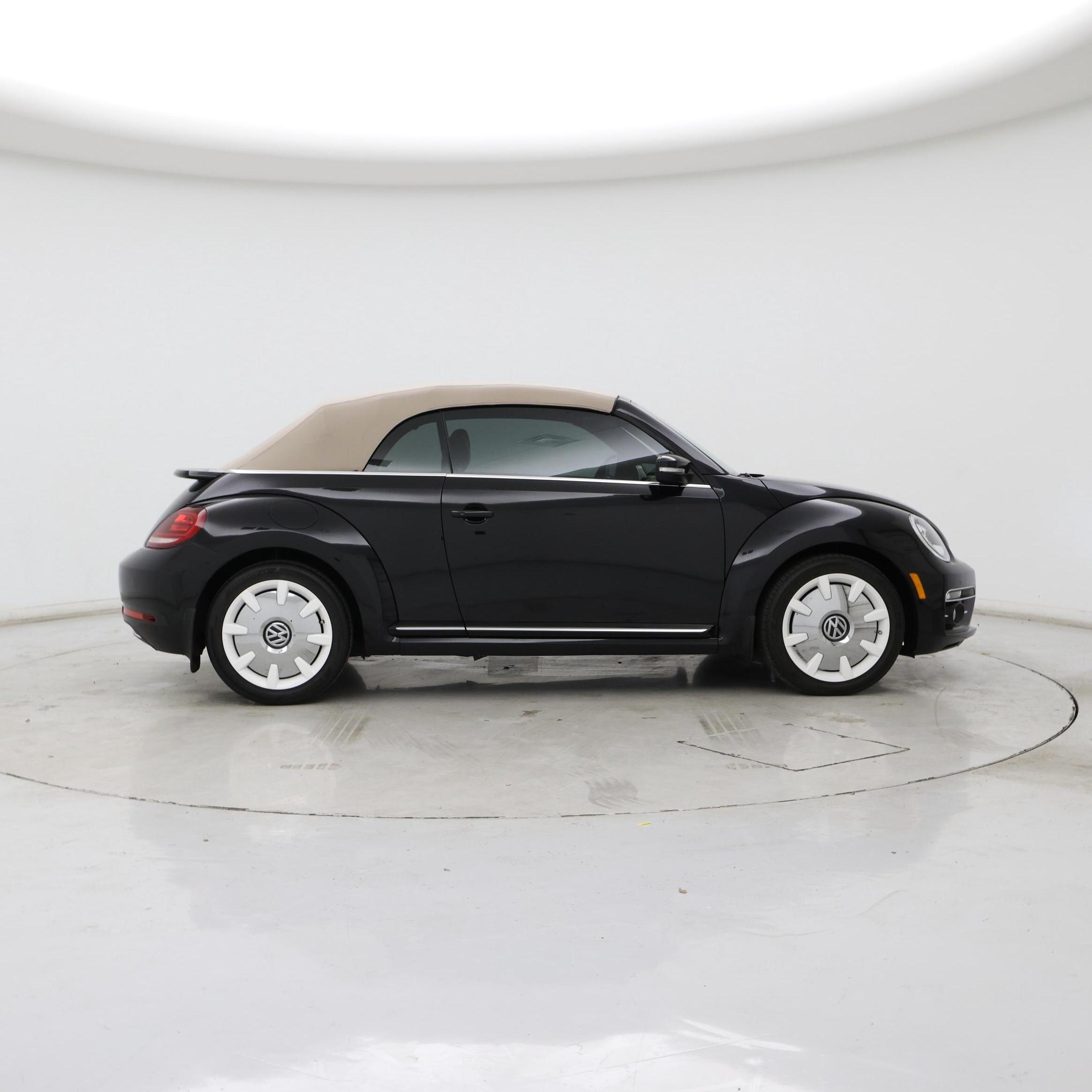Thumbnail: 2019 Volkswagen Beetle - 7