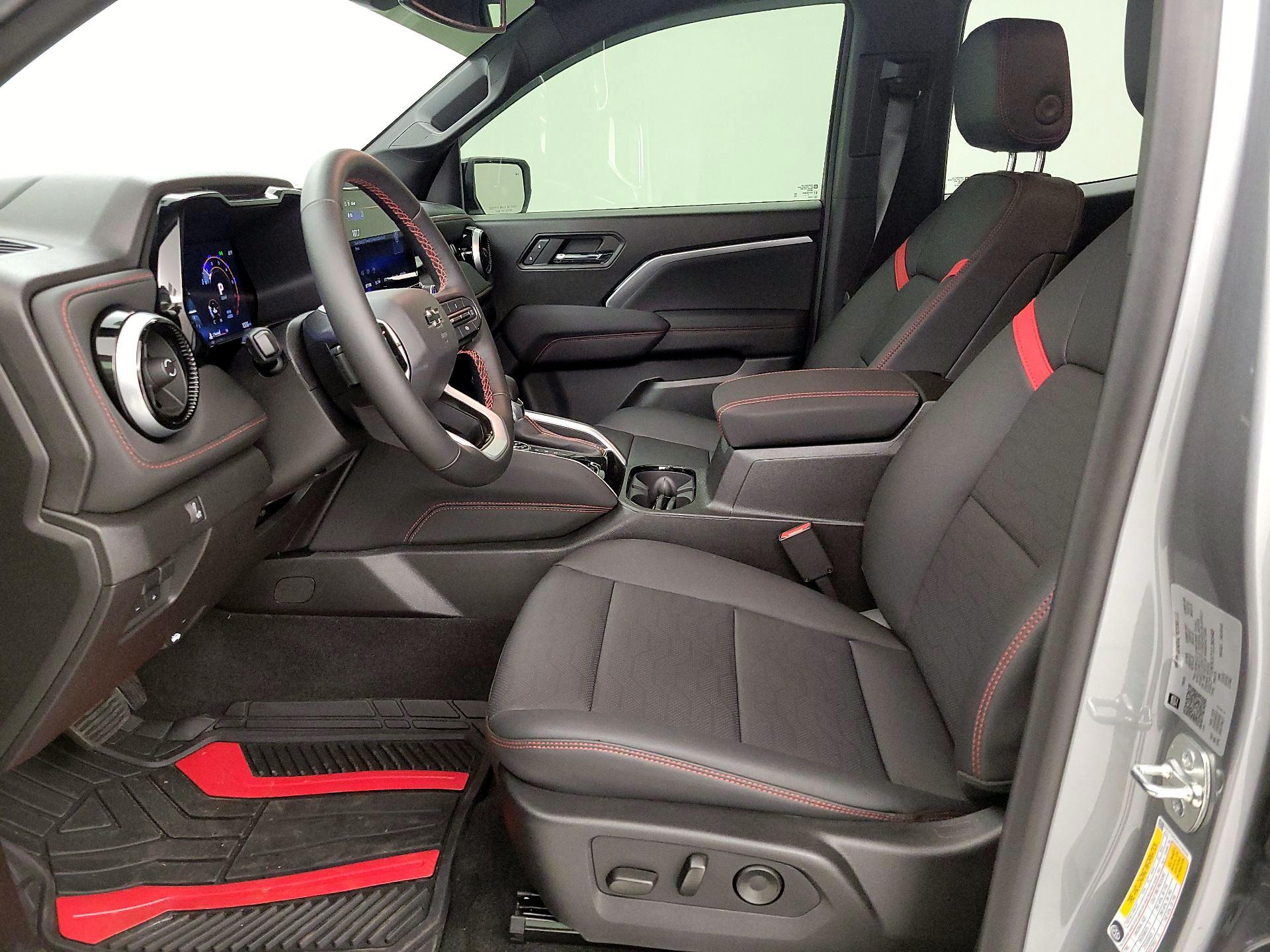 Thumbnail: 2026 Chevrolet Colorado - 11