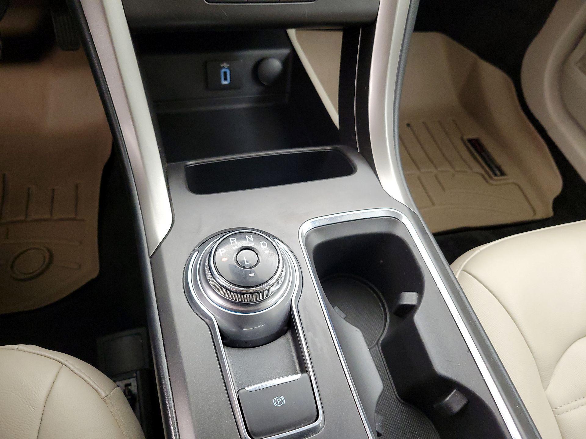 Thumbnail: 2018 Ford Fusion - 17