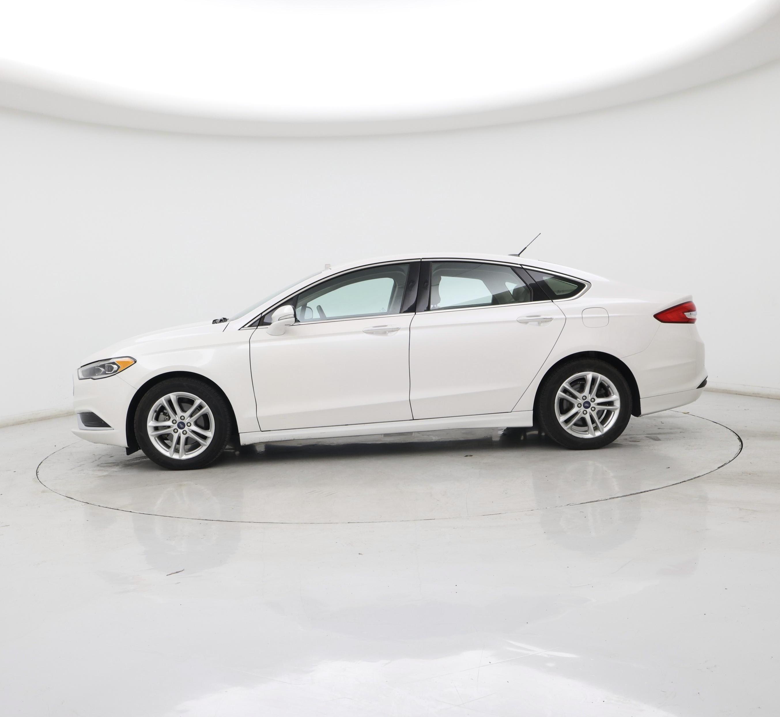 Thumbnail: 2018 Ford Fusion - 3
