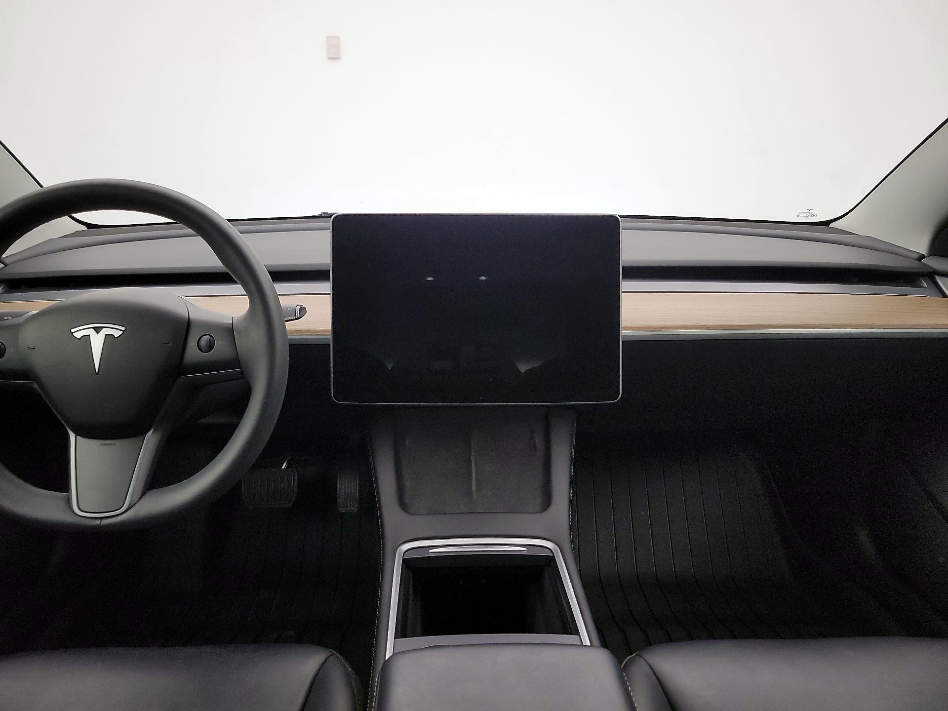 Thumbnail: 2023 Tesla Model 3 - 9