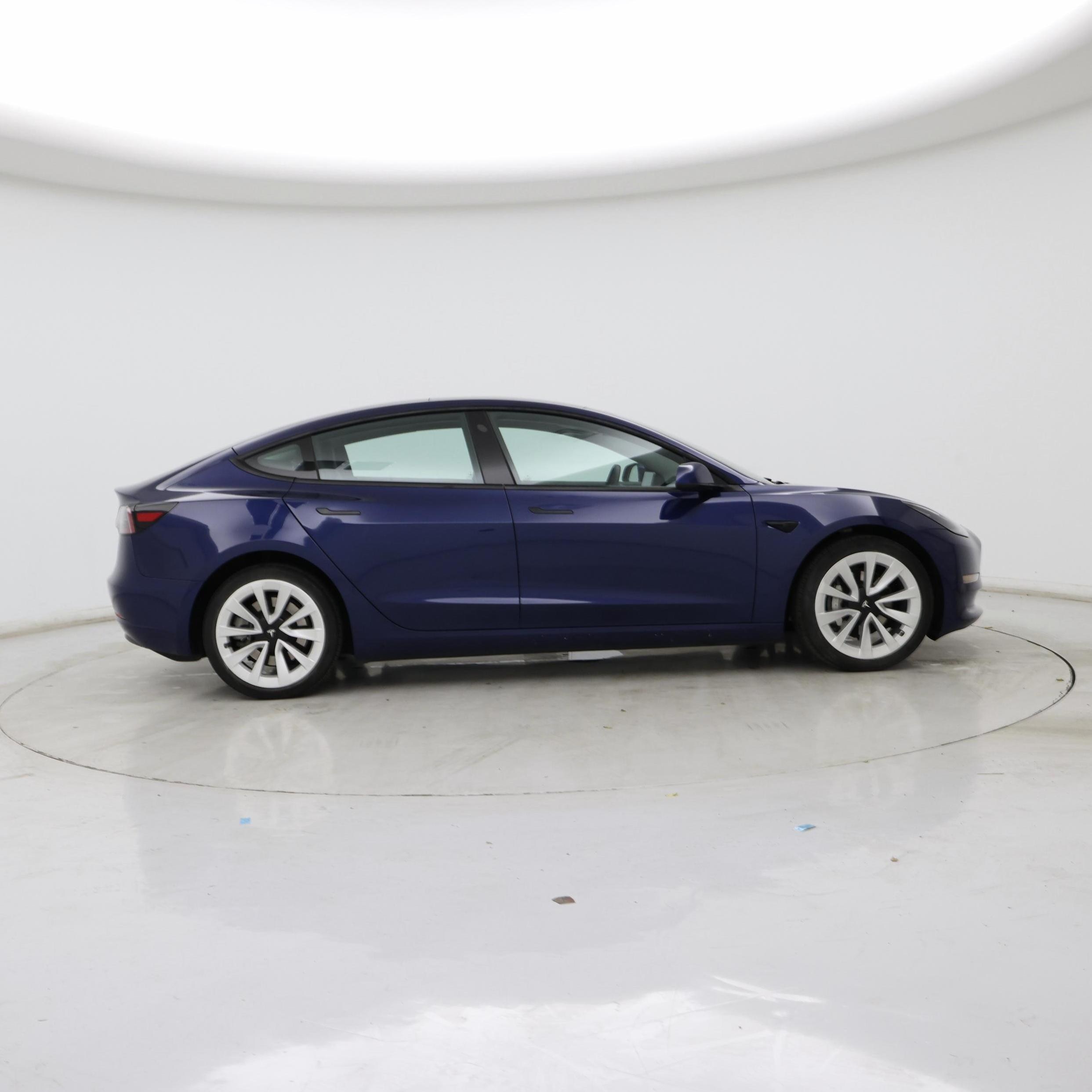 Thumbnail: 2023 Tesla Model 3 - 7