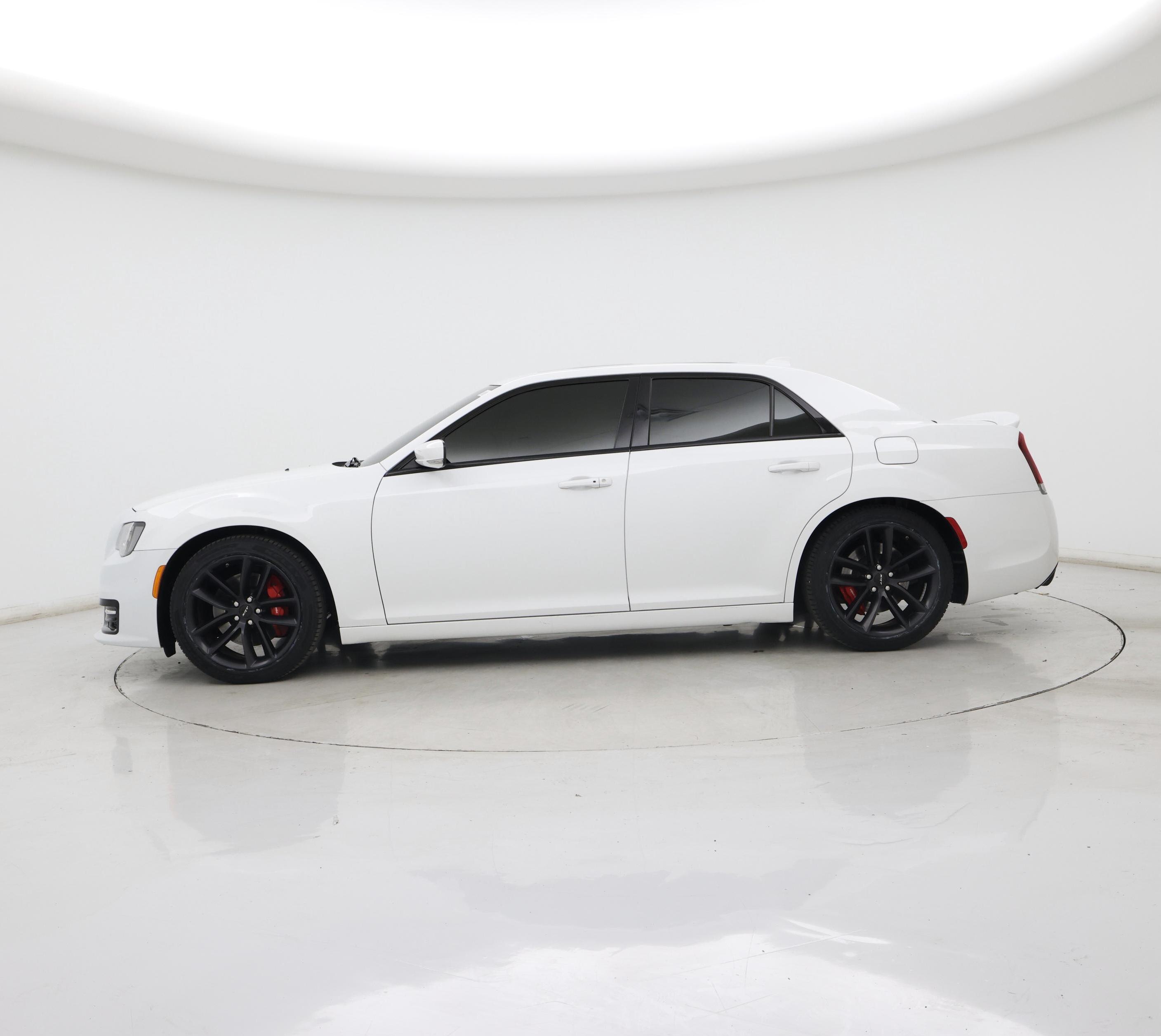 Thumbnail: 2023 Chrysler 300 - 3