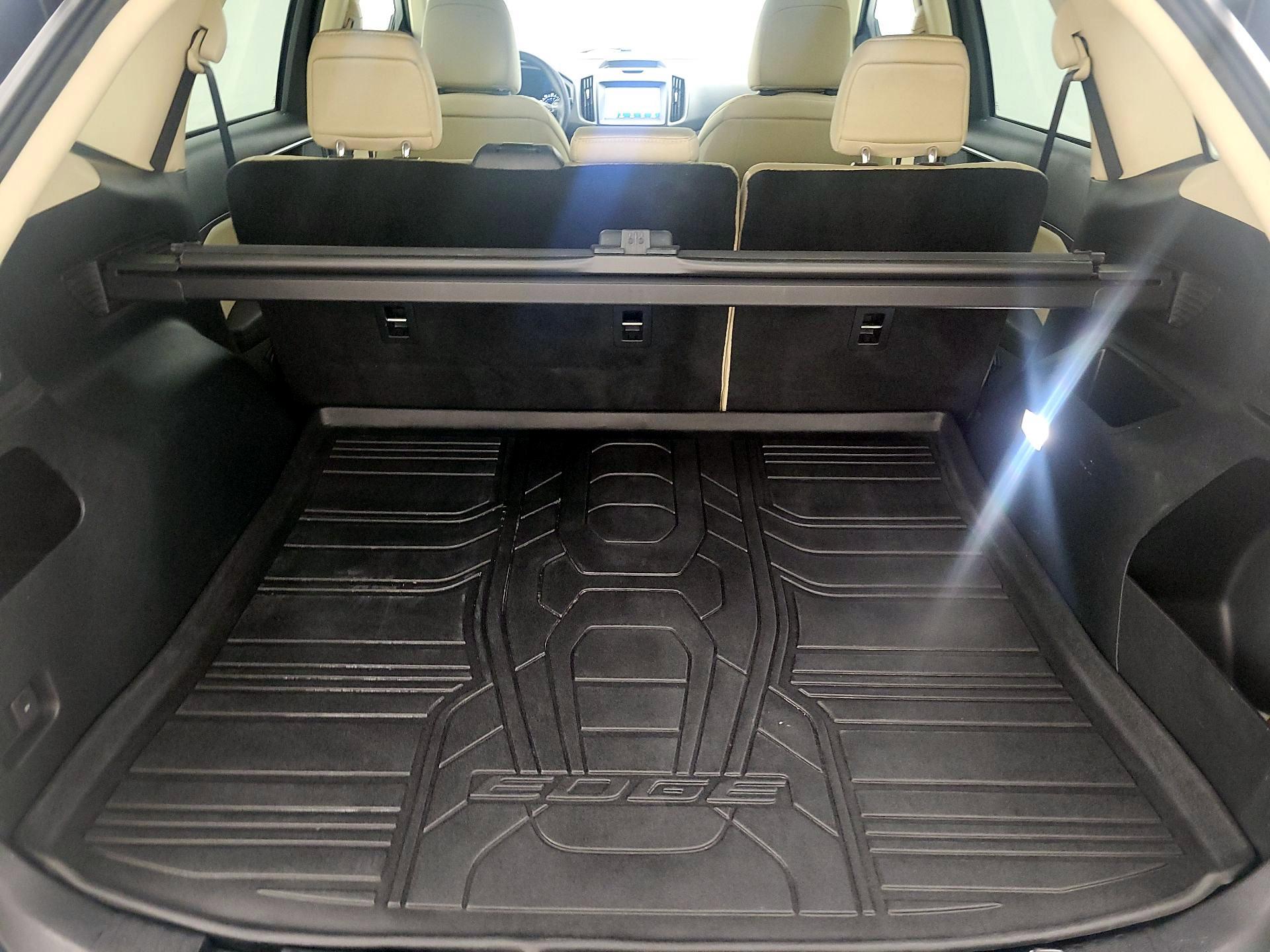 Thumbnail: 2020 Ford Edge - 20