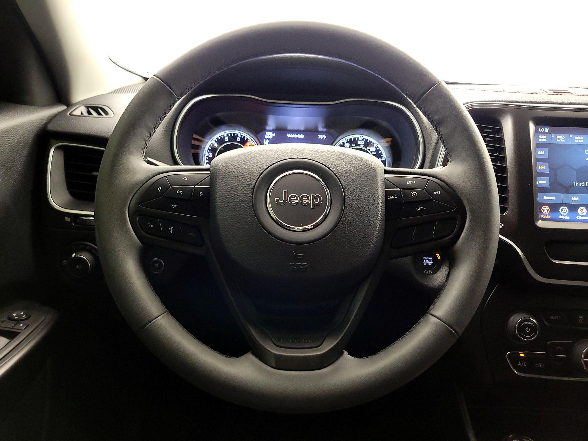 Thumbnail: 2022 Jeep Cherokee - 10