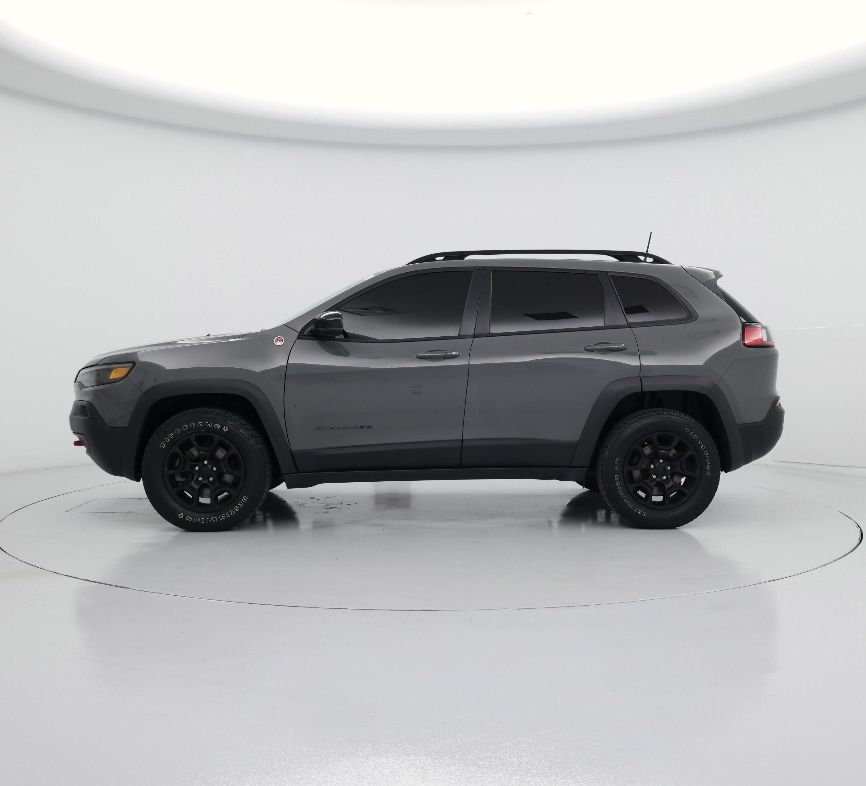 Thumbnail: 2022 Jeep Cherokee - 3