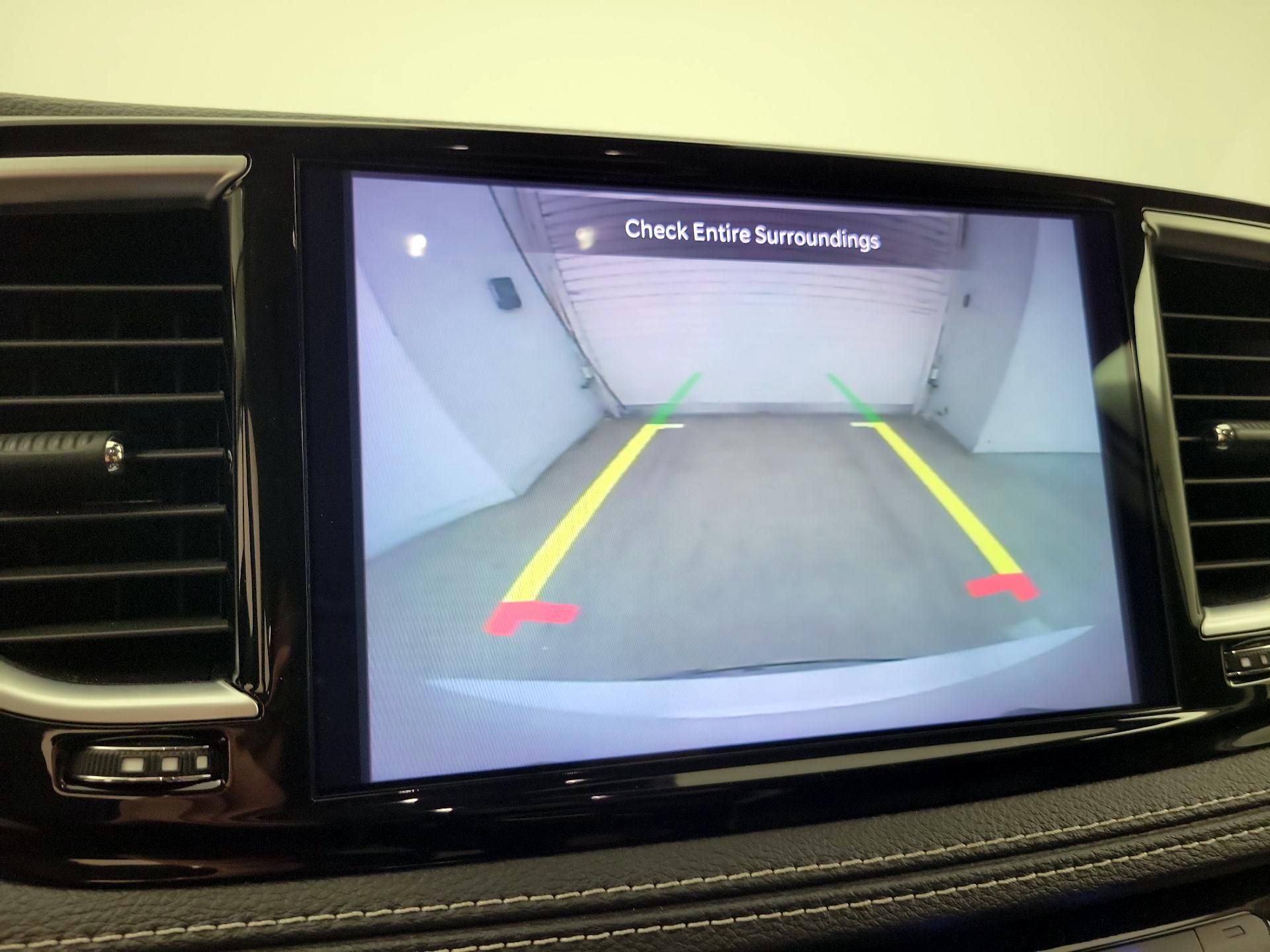 Thumbnail: 2023 Chrysler Pacifica - 15