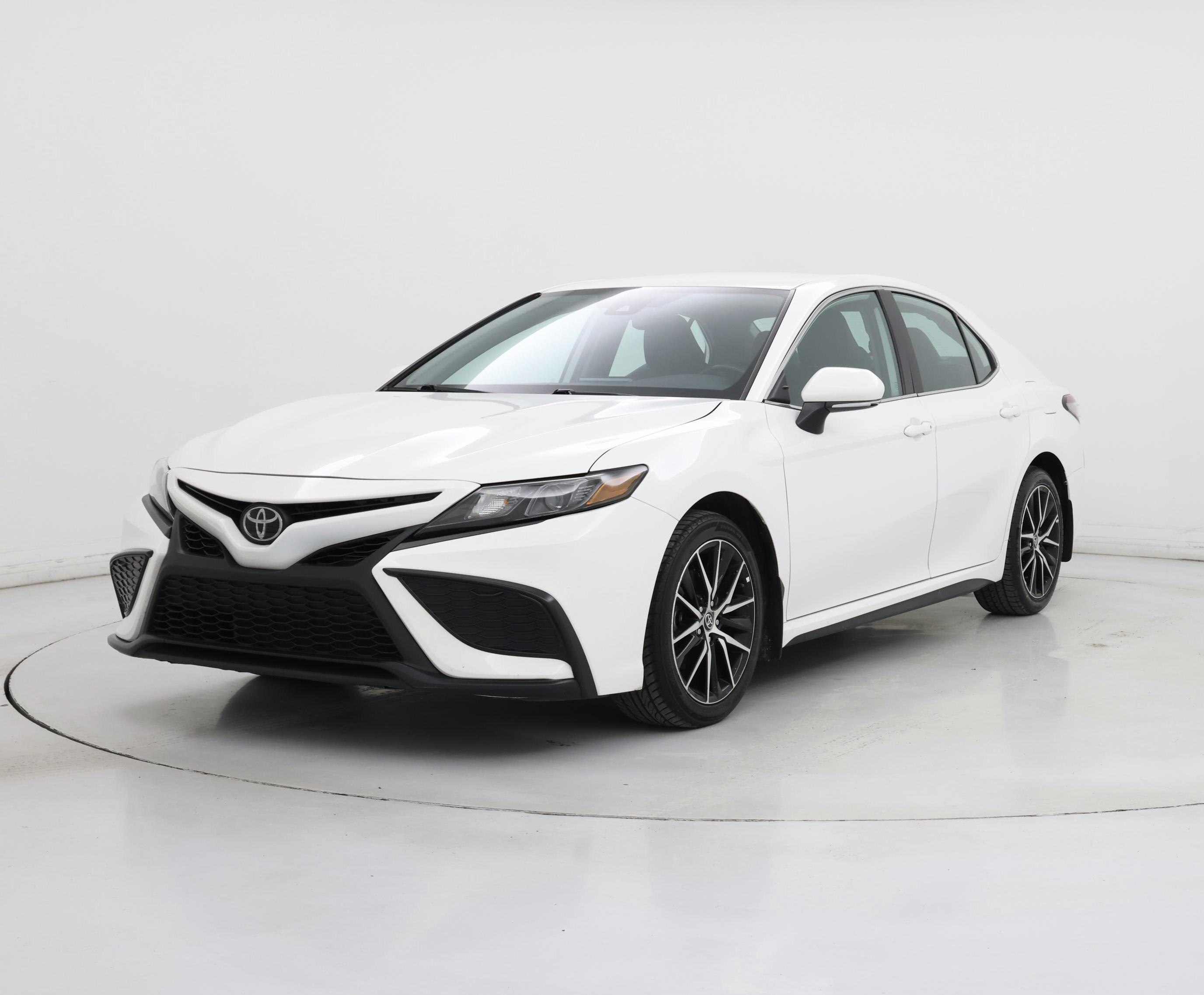 Thumbnail: 2023 Toyota Camry - 4