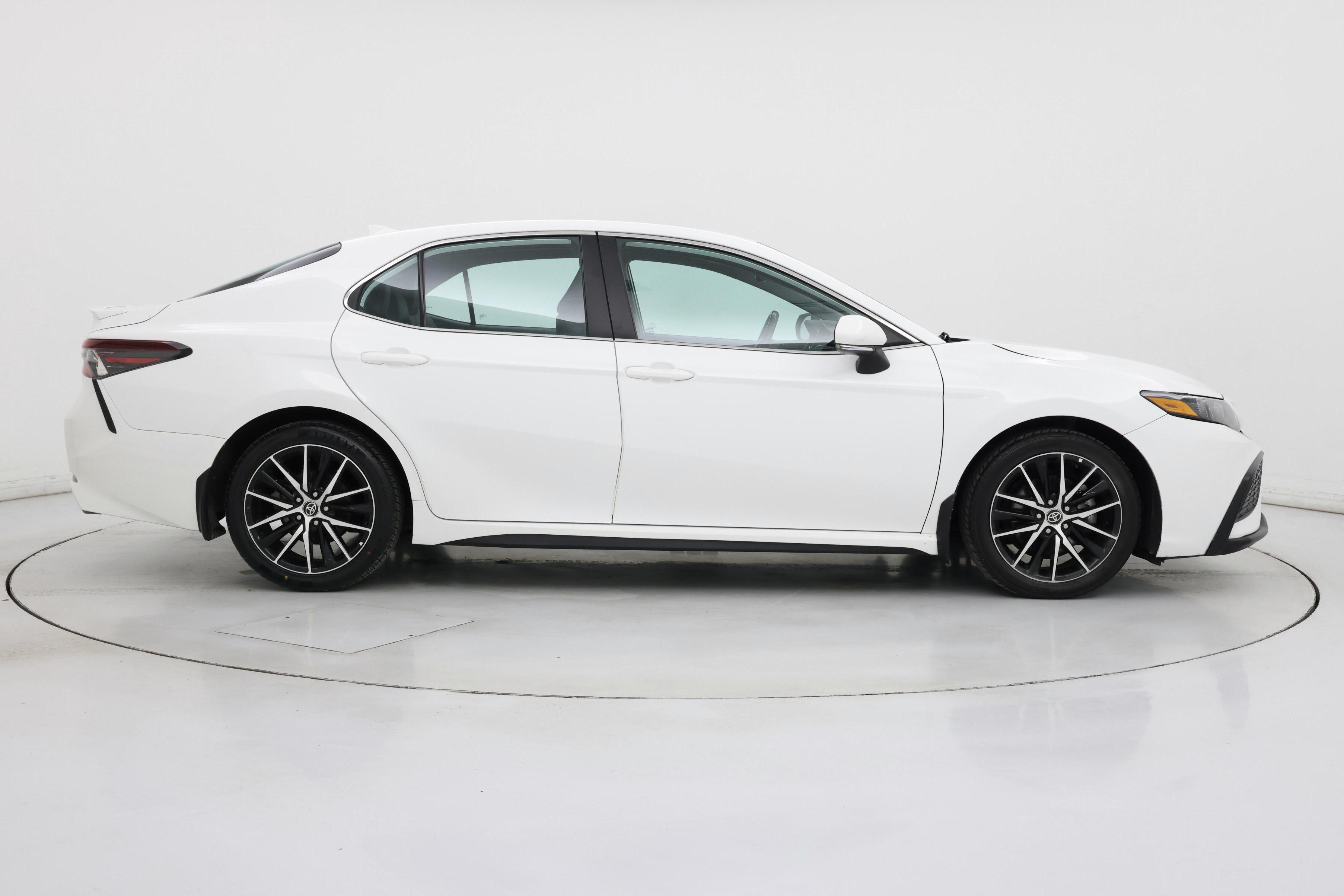 Thumbnail: 2023 Toyota Camry - 7