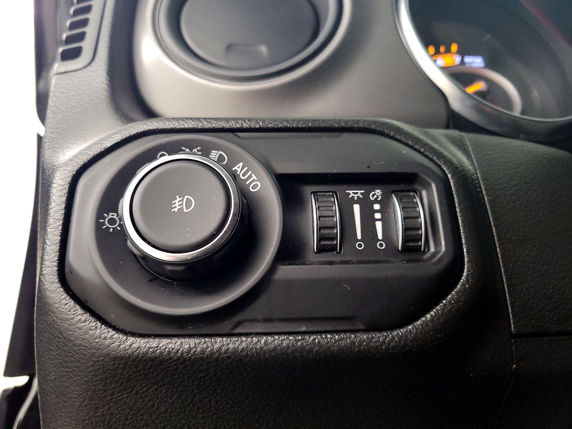 Thumbnail: 2022 Jeep Wrangler - 13