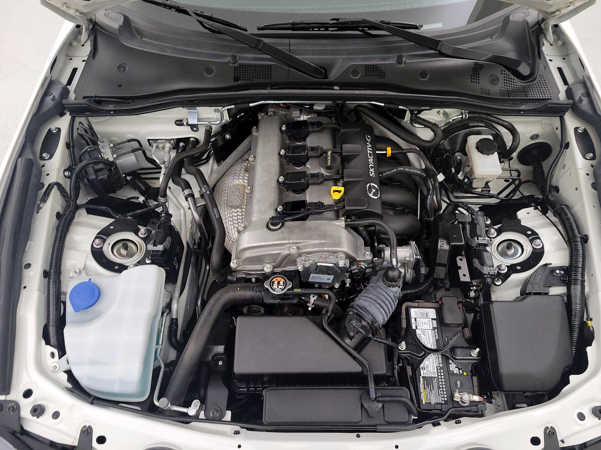 Thumbnail: 2021 Mazda MX-5 Miata - 20