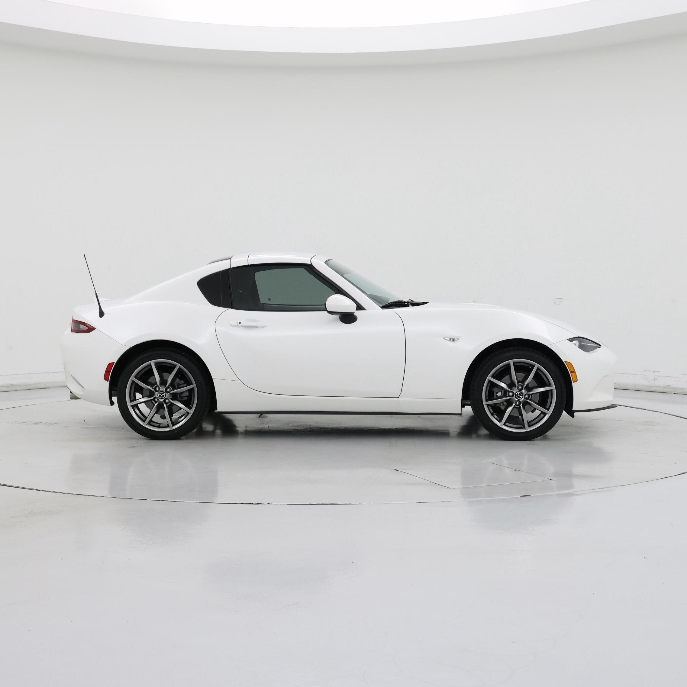 Thumbnail: 2021 Mazda MX-5 Miata - 7