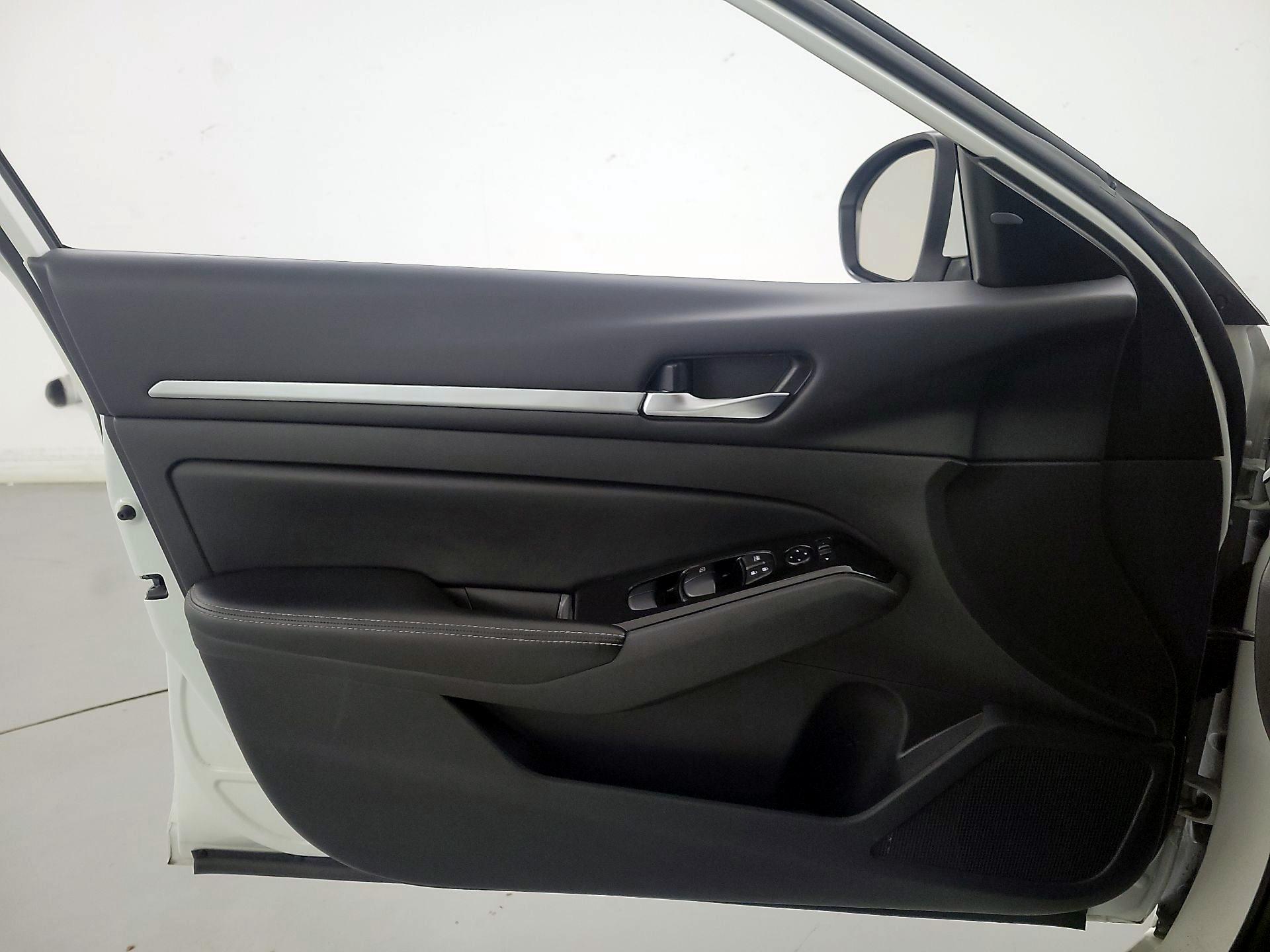 Thumbnail: 2023 Nissan Altima - 12