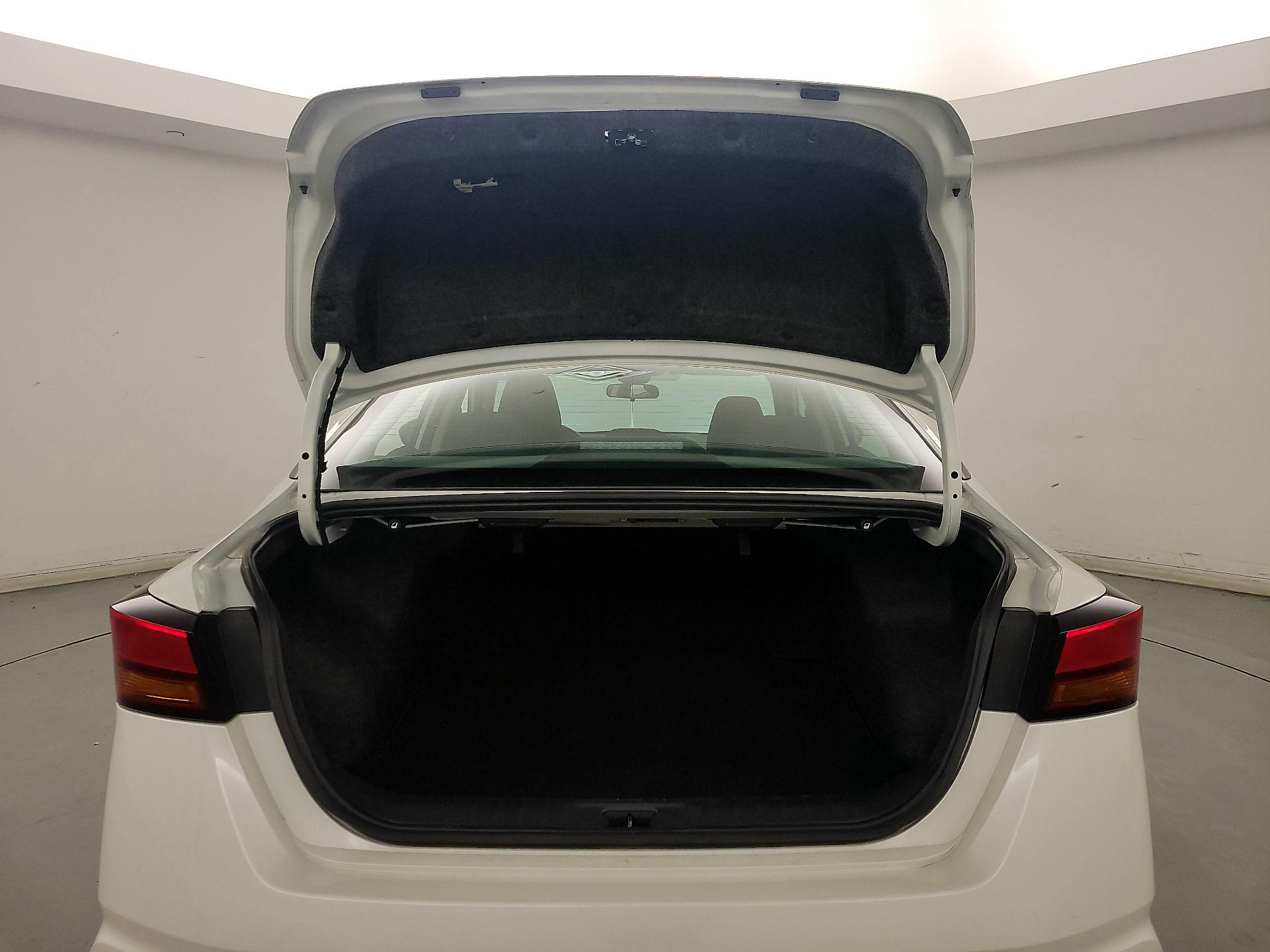 Thumbnail: 2023 Nissan Altima - 20