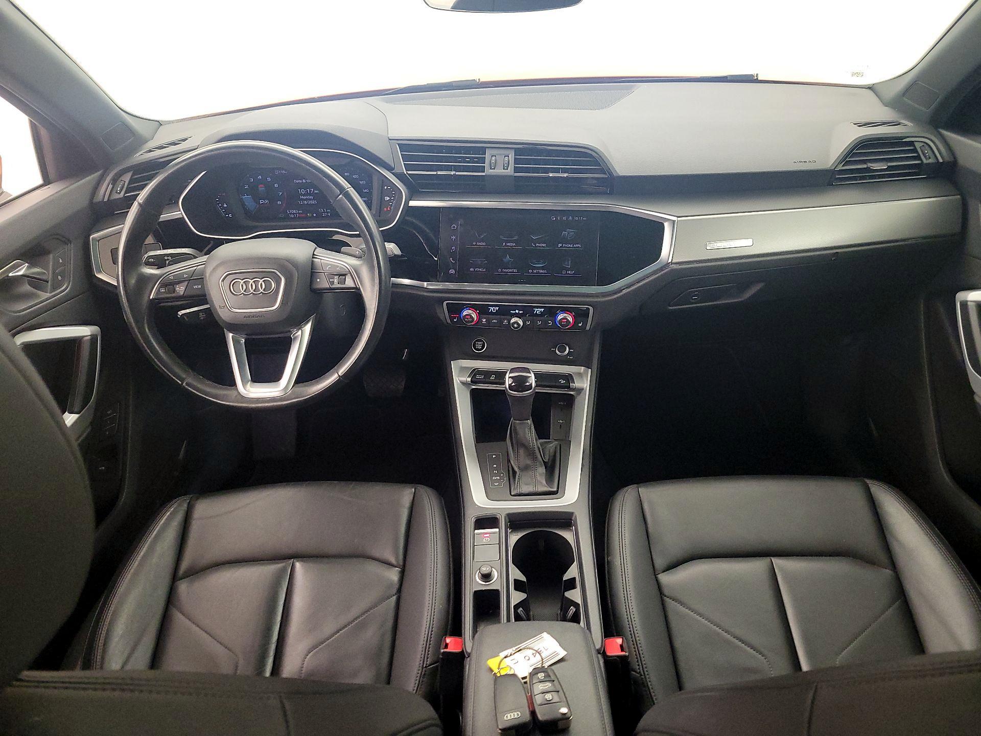 Thumbnail: 2023 Audi Q3 - 9