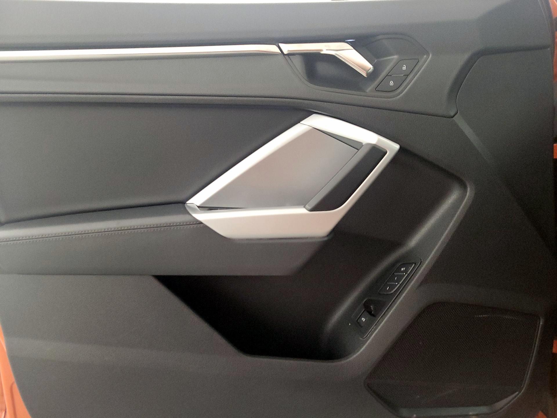 Thumbnail: 2023 Audi Q3 - 12