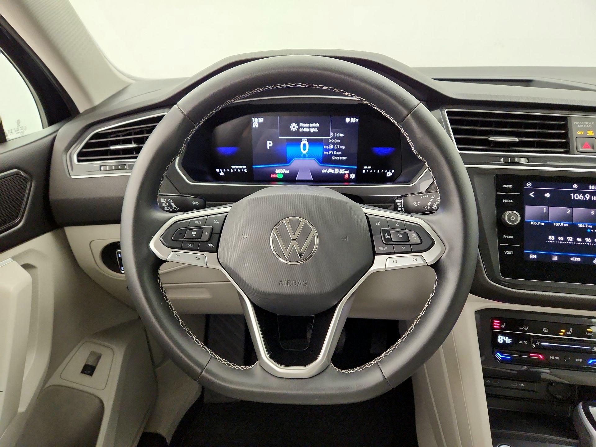 Thumbnail: 2024 Volkswagen Tiguan - 10