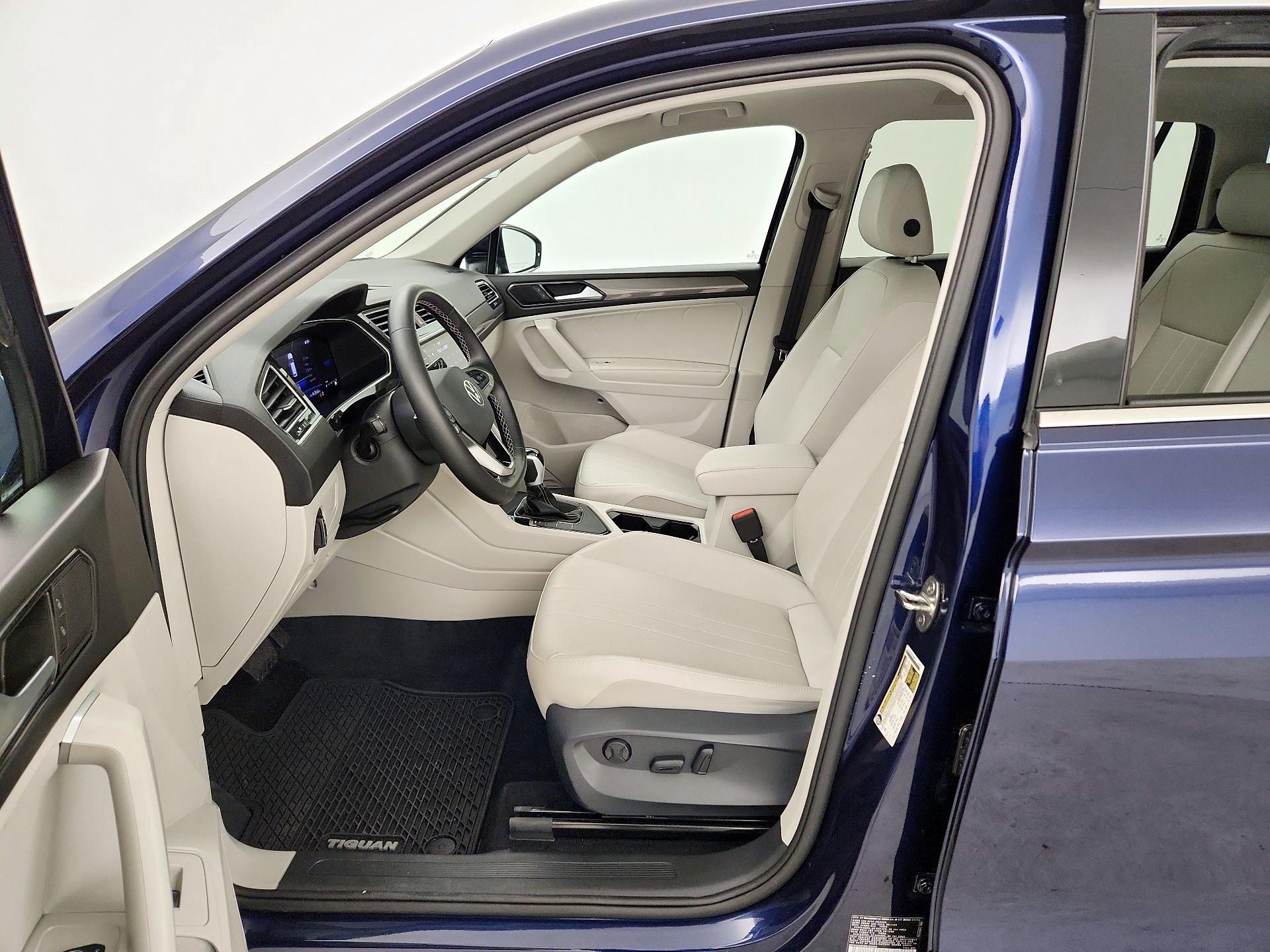 Thumbnail: 2024 Volkswagen Tiguan - 11