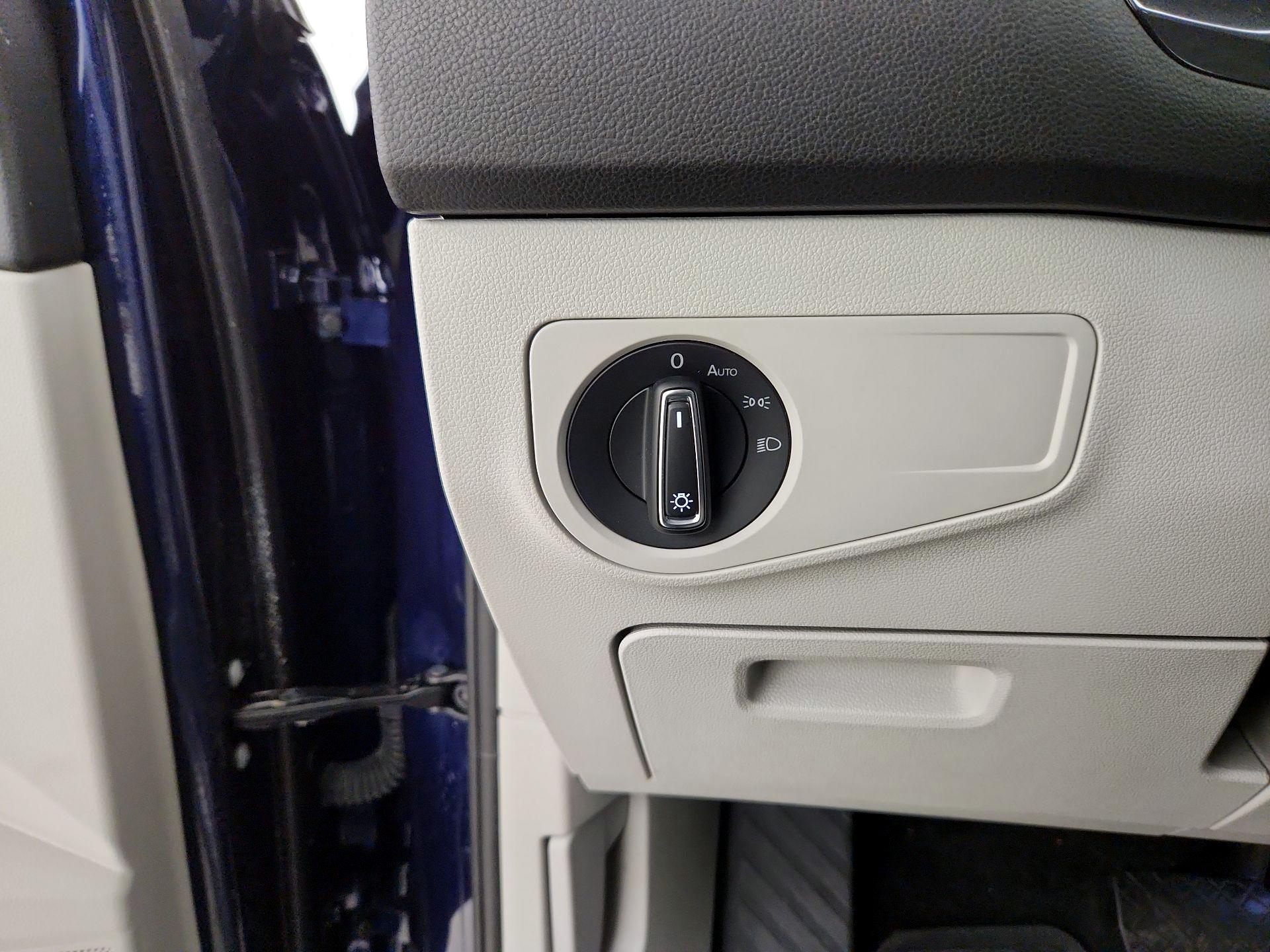 Thumbnail: 2024 Volkswagen Tiguan - 13