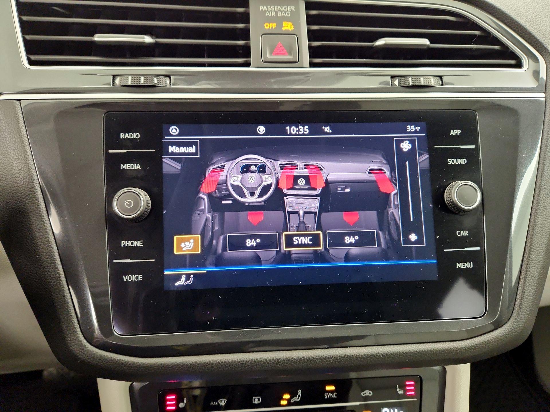 Thumbnail: 2024 Volkswagen Tiguan - 16