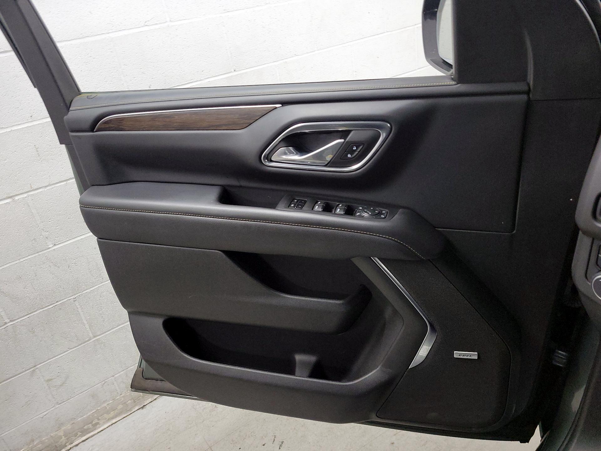 Thumbnail: 2023 Chevrolet Suburban - 10