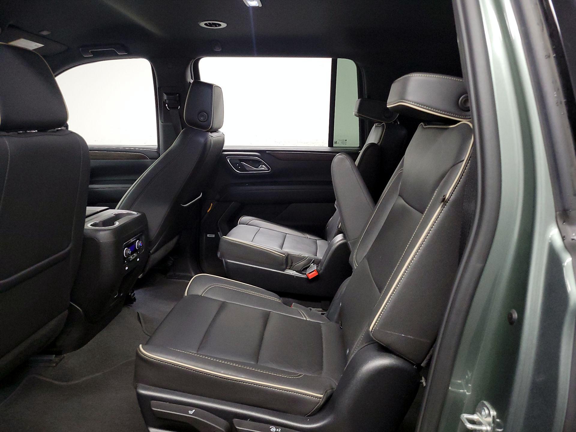 Thumbnail: 2023 Chevrolet Suburban - 15