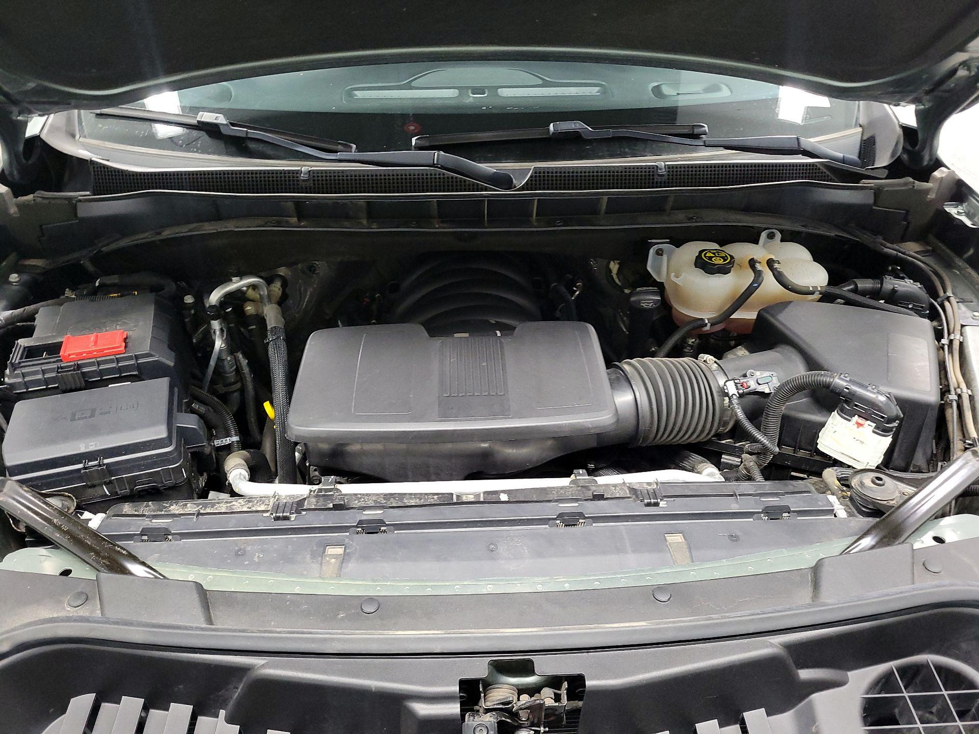 Thumbnail: 2023 Chevrolet Suburban - 17