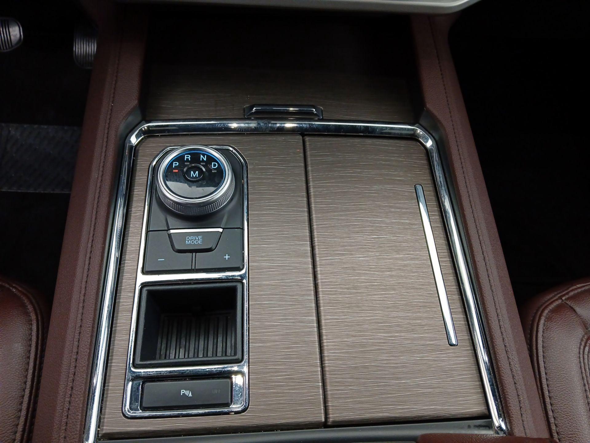 Thumbnail: 2024 Ford Expedition - 18