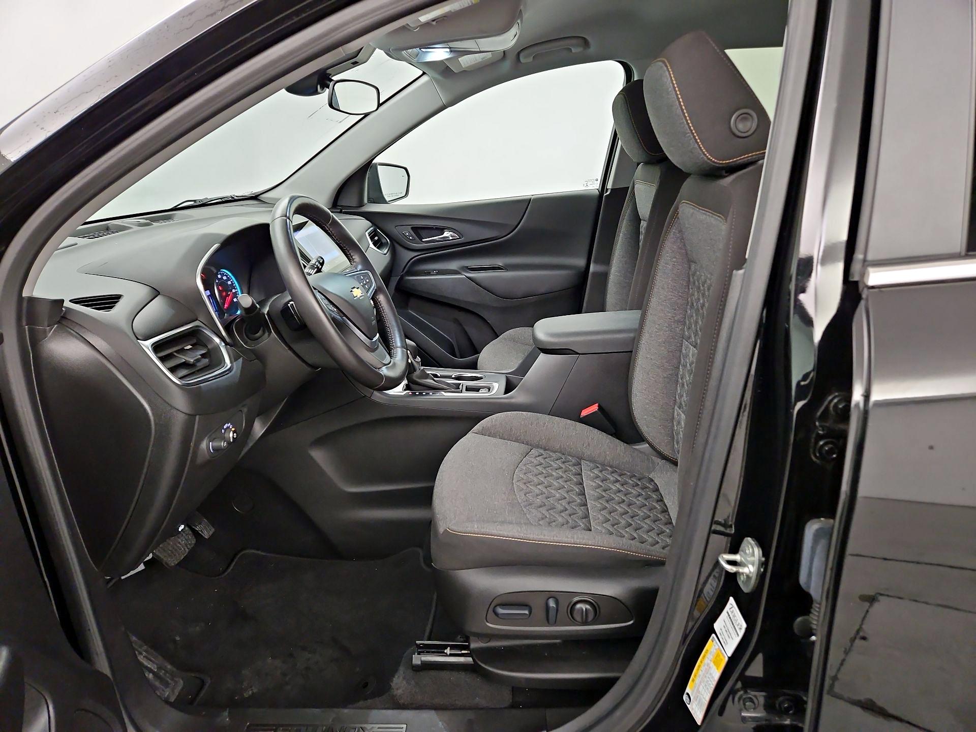 Thumbnail: 2022 Chevrolet Equinox - 11