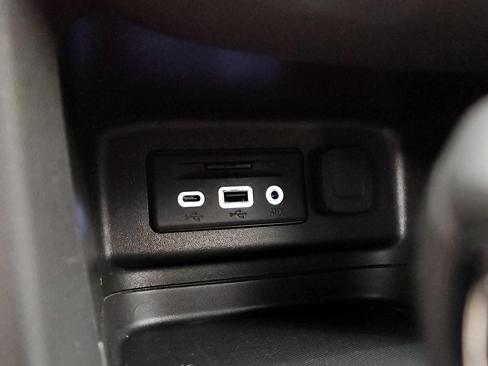 Thumbnail: 2022 Chevrolet Equinox - 19