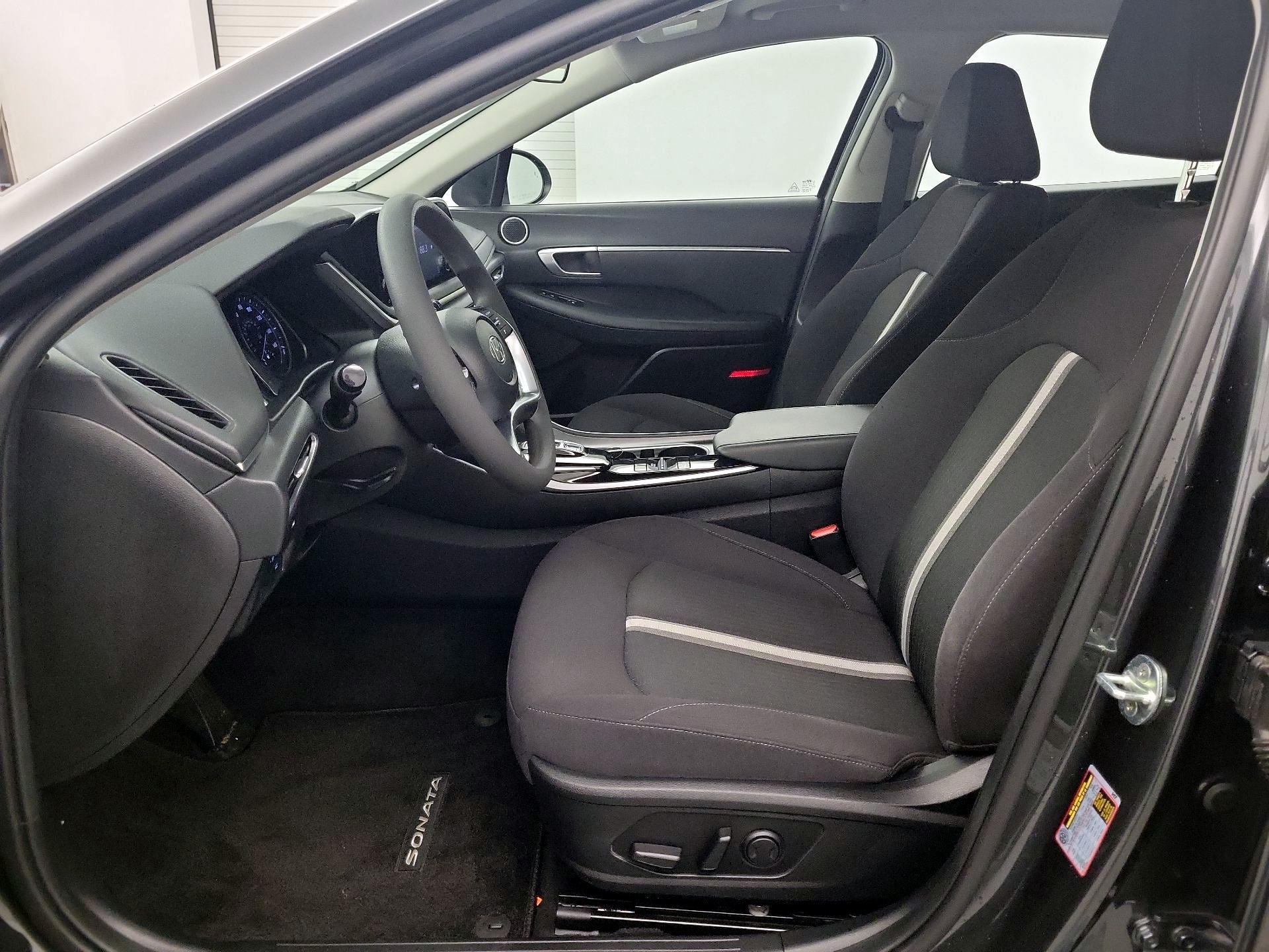 Thumbnail: 2022 Hyundai Sonata - 9