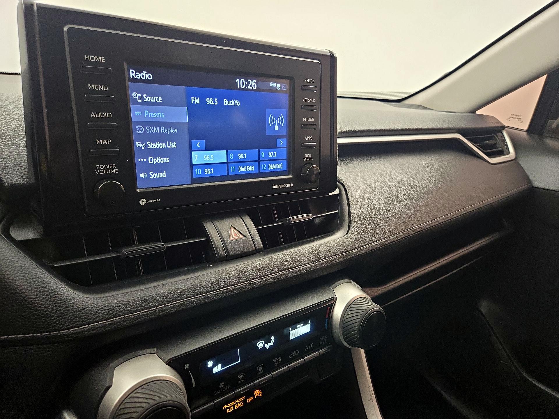 Thumbnail: 2021 Toyota RAV4 - 15