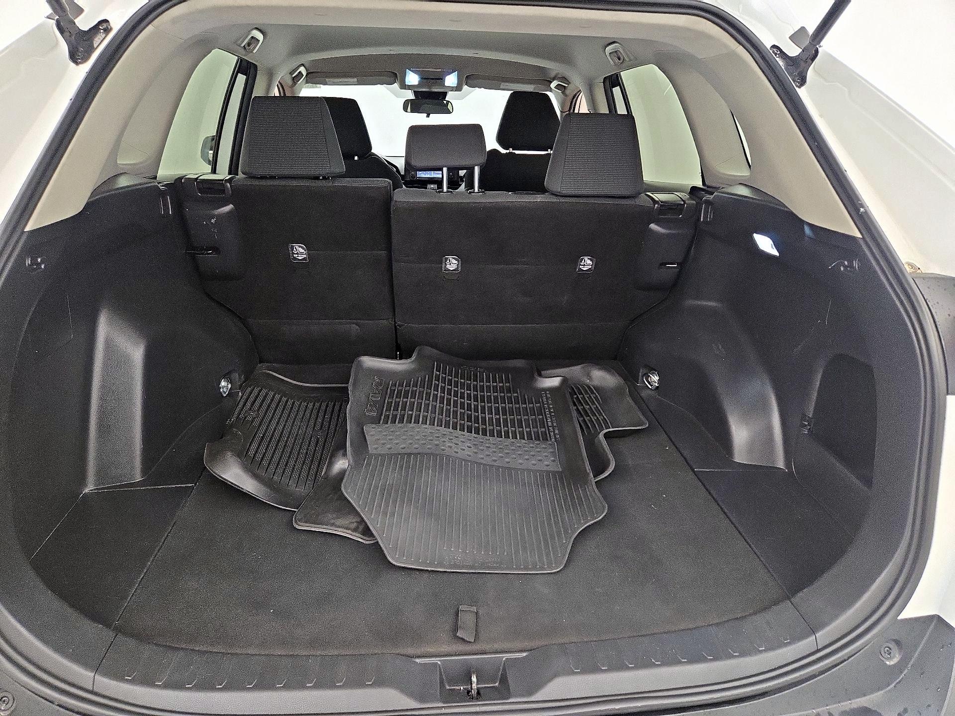 Thumbnail: 2021 Toyota RAV4 - 20