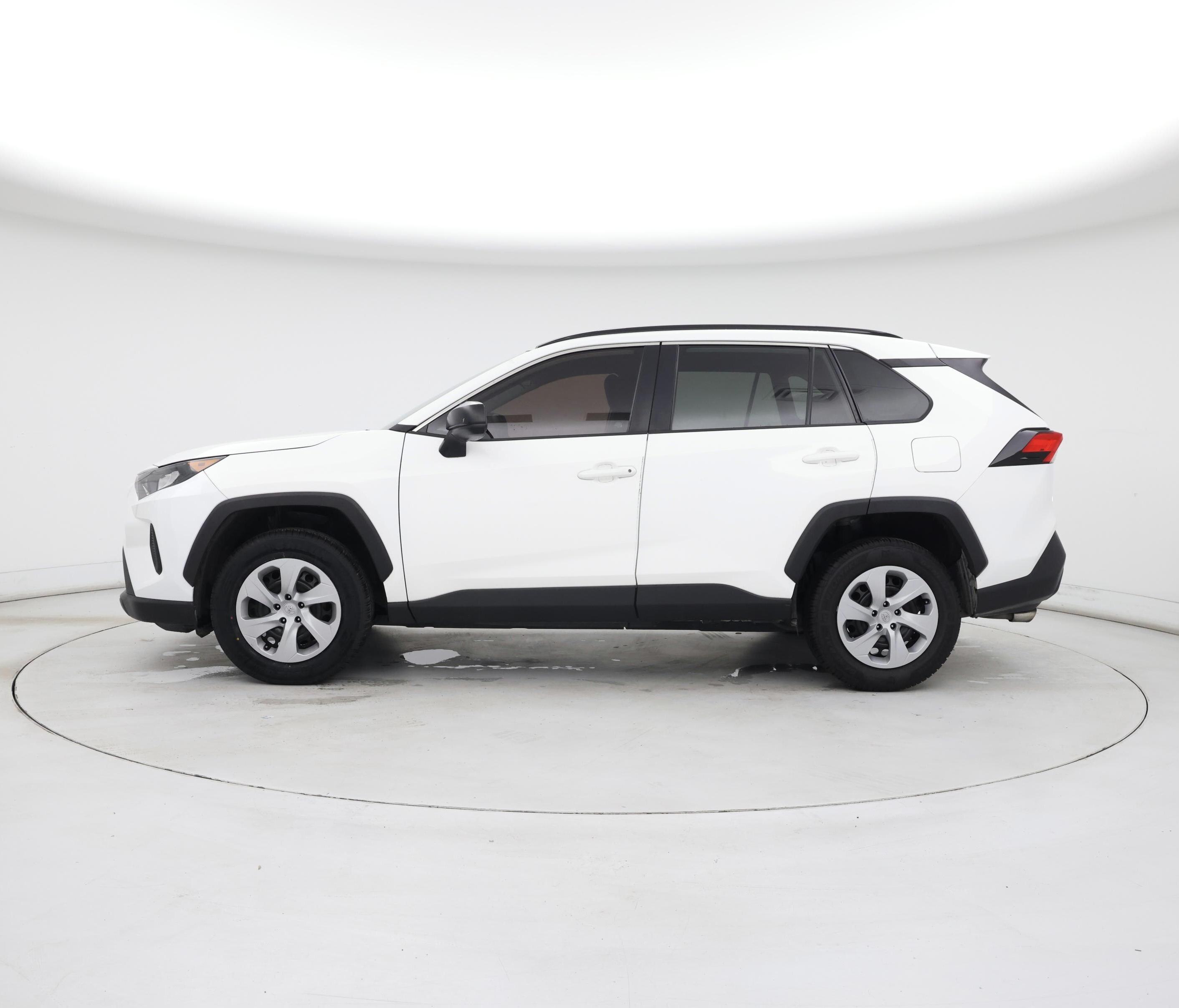 Thumbnail: 2021 Toyota RAV4 - 3