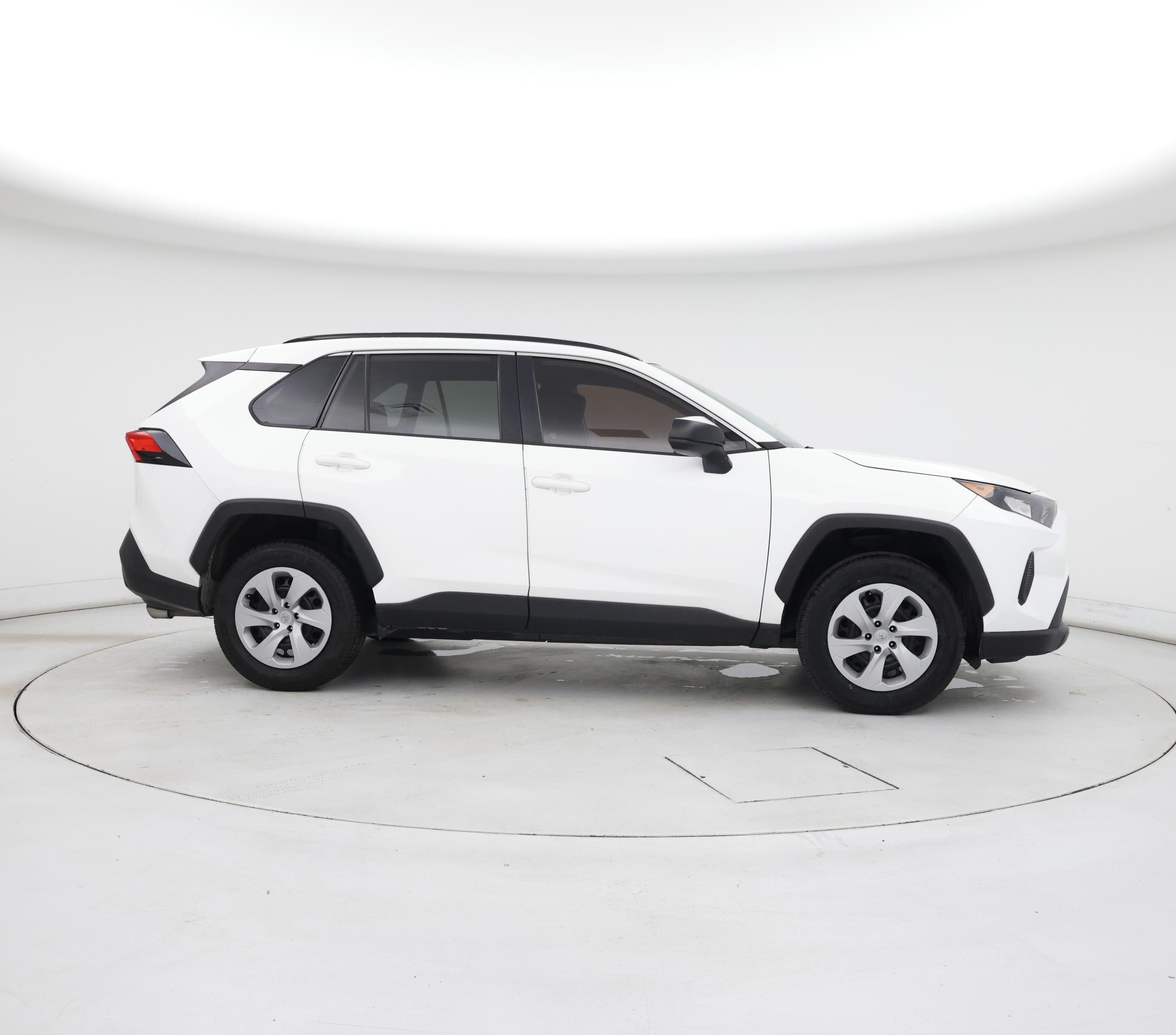 Thumbnail: 2021 Toyota RAV4 - 7