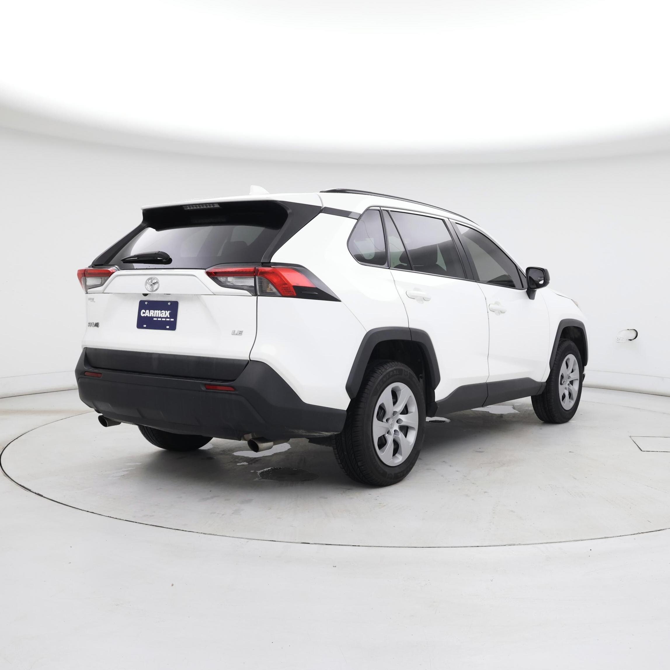 Thumbnail: 2021 Toyota RAV4 - 8